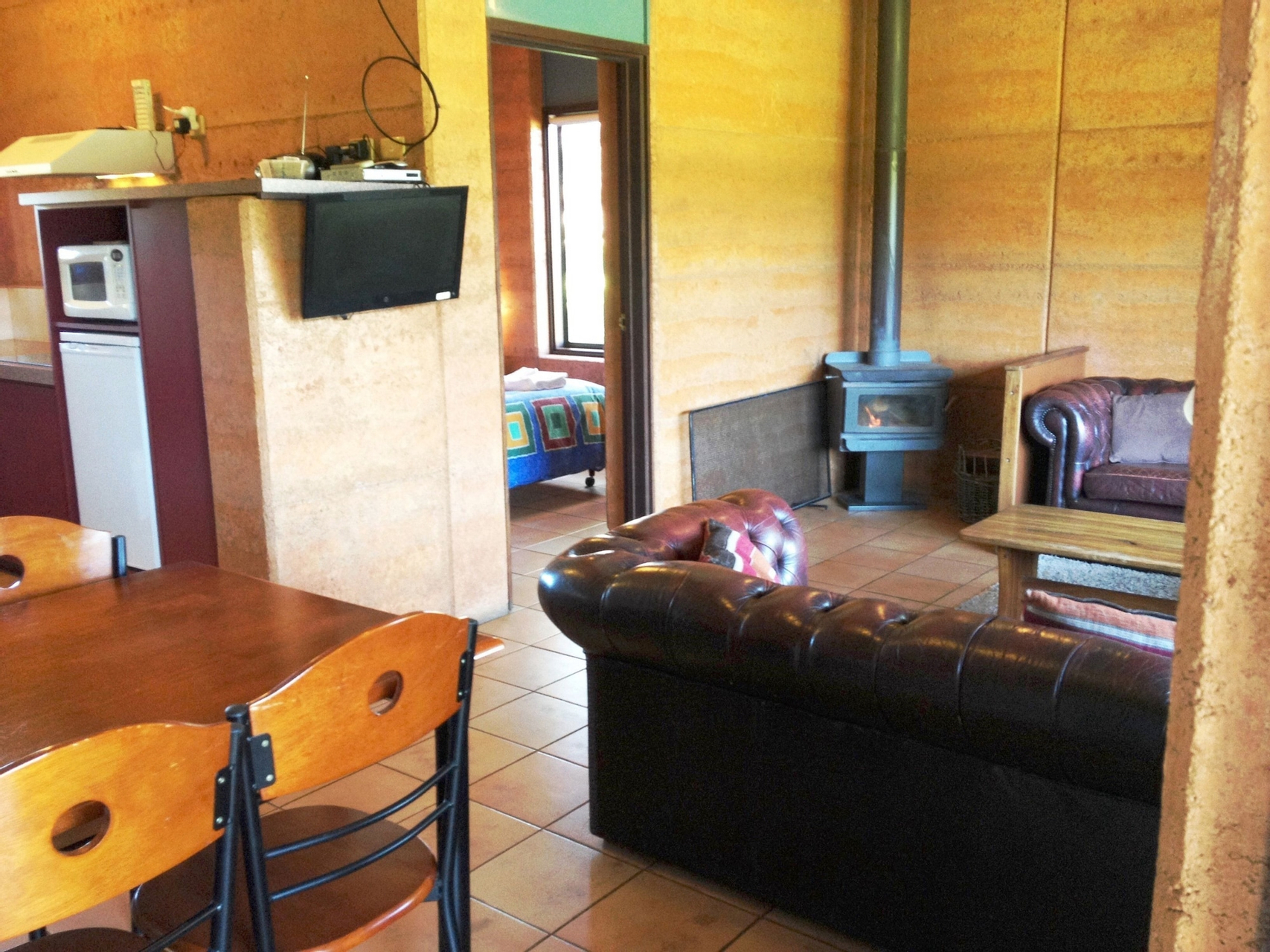 Living area 1, Pemberton Lake View Chalets, Manjimup