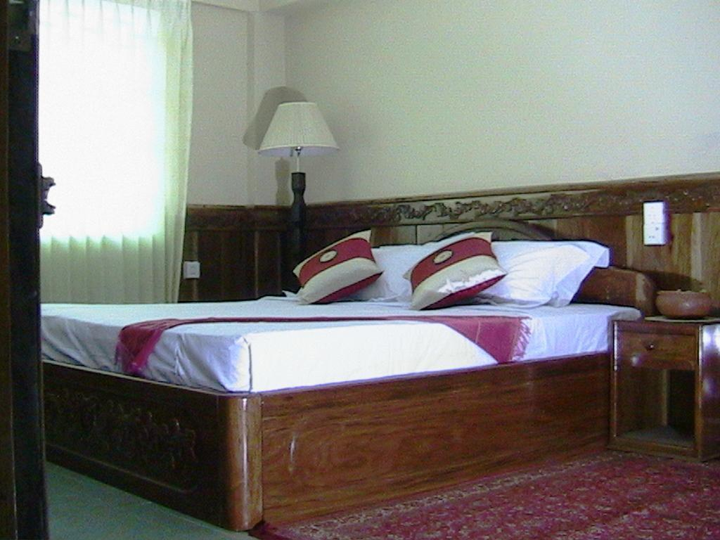 Bedroom, Spring Park Hotel, Svay Pao