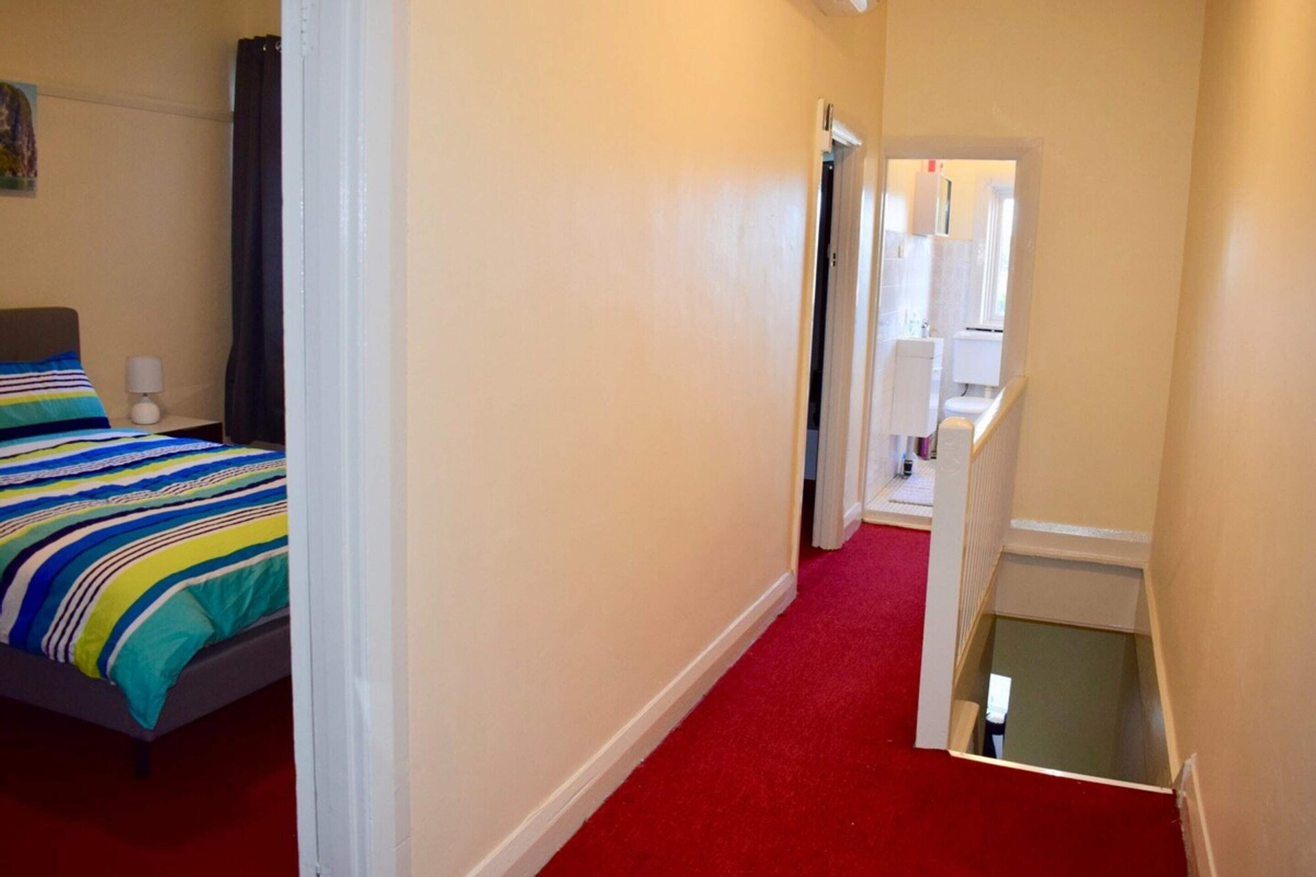 Bedroom 1, Comfortable 3 Bedroom Apartment In Trendy Haberfield, Ashfield