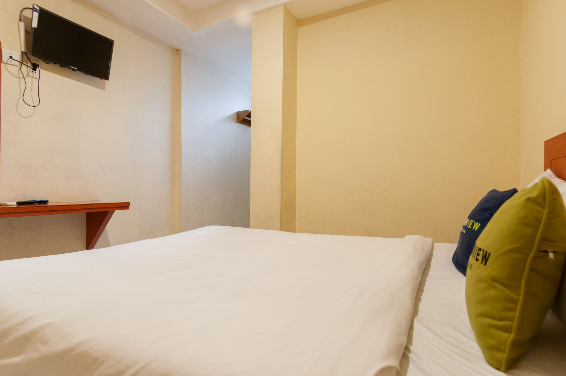 Bedroom 1, Urbanview Hotel Syariah Residence Medan, Medan
