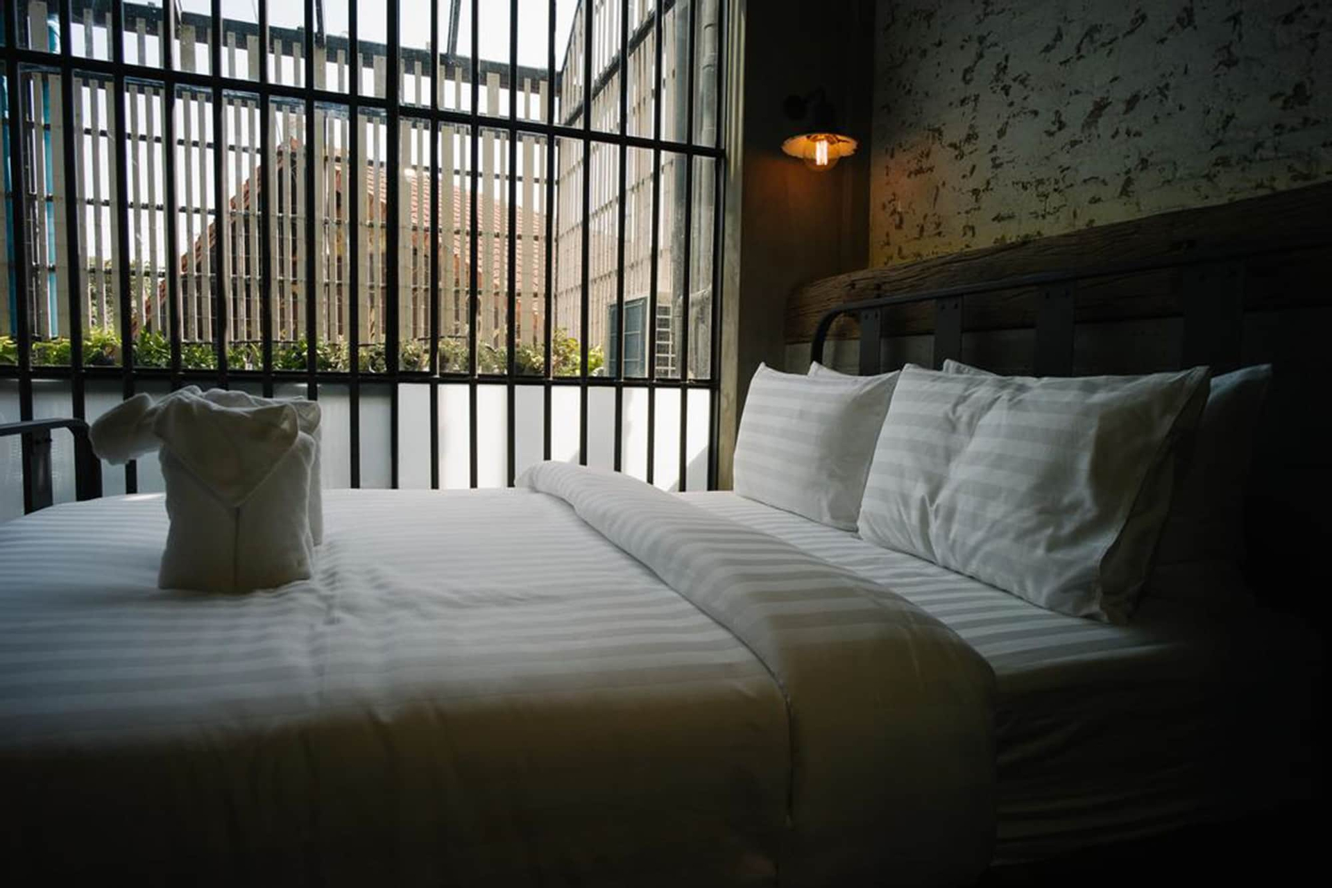 Room 4, Sook Station, Bang Na