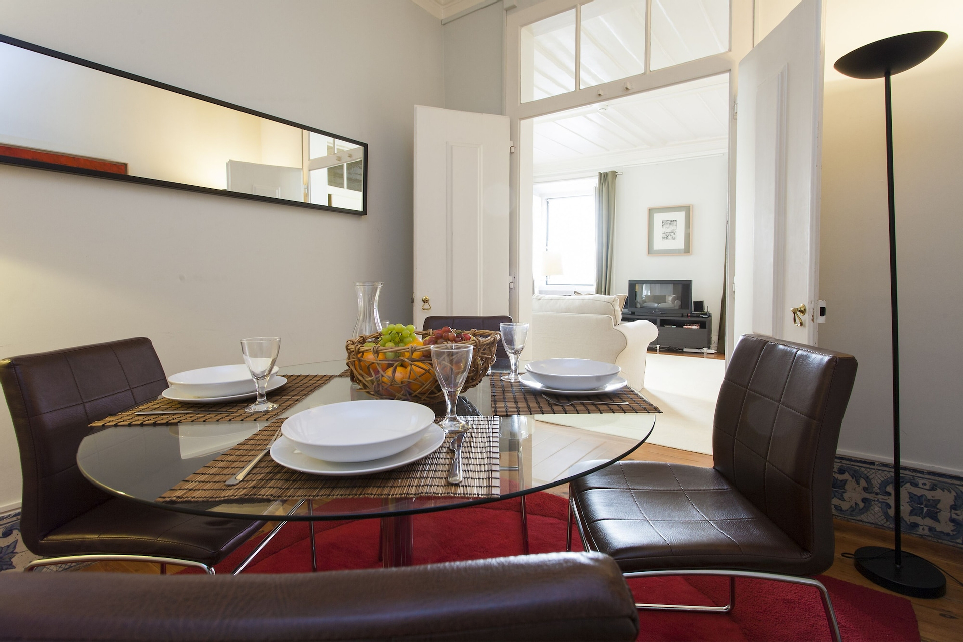 In-room dining, ALTIDO Exquisite 2BR home w/ balcony in Lapa, Lisboa