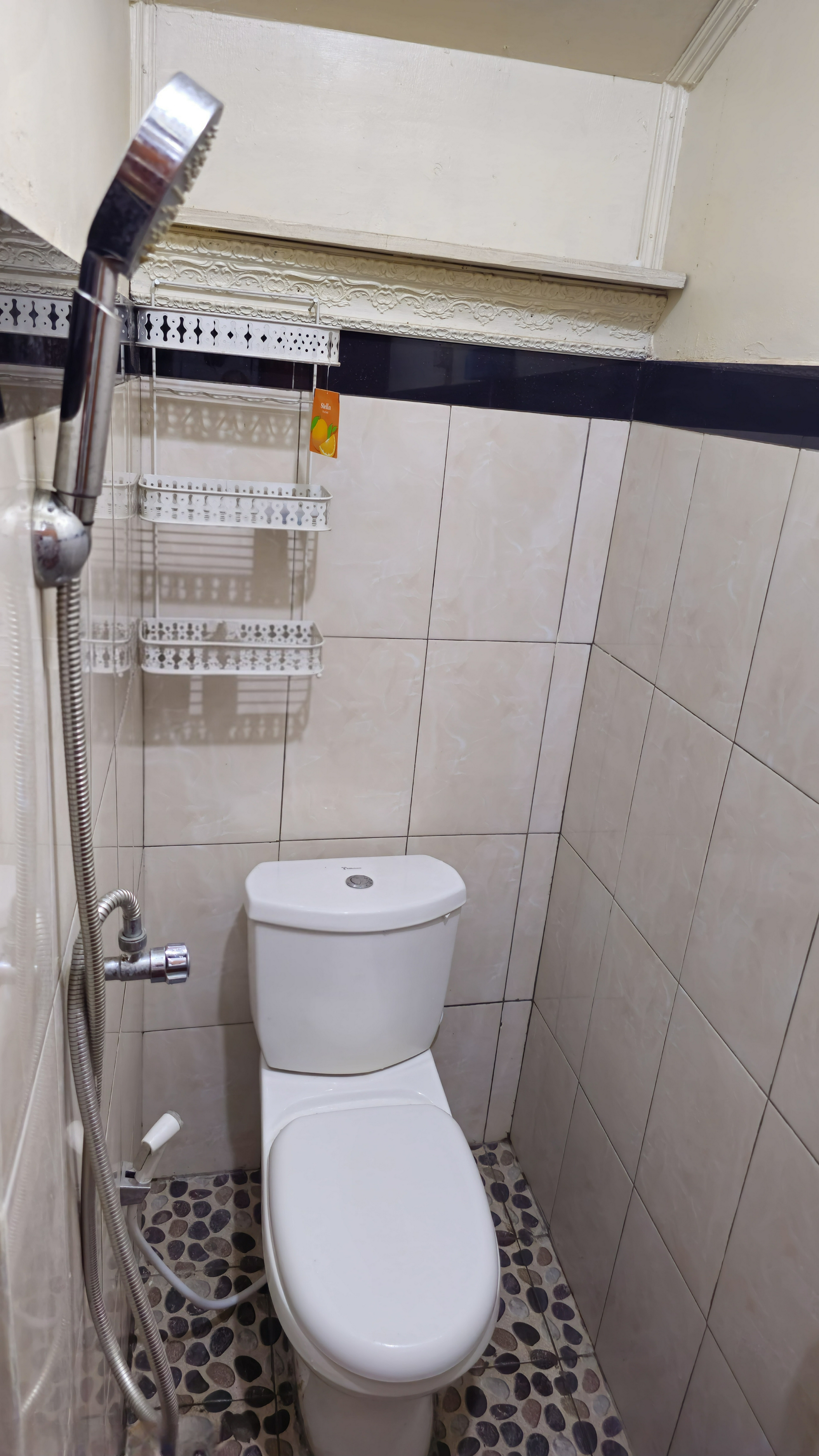 Bathroom 5, ADIGALIRA Homestay, Yogyakarta