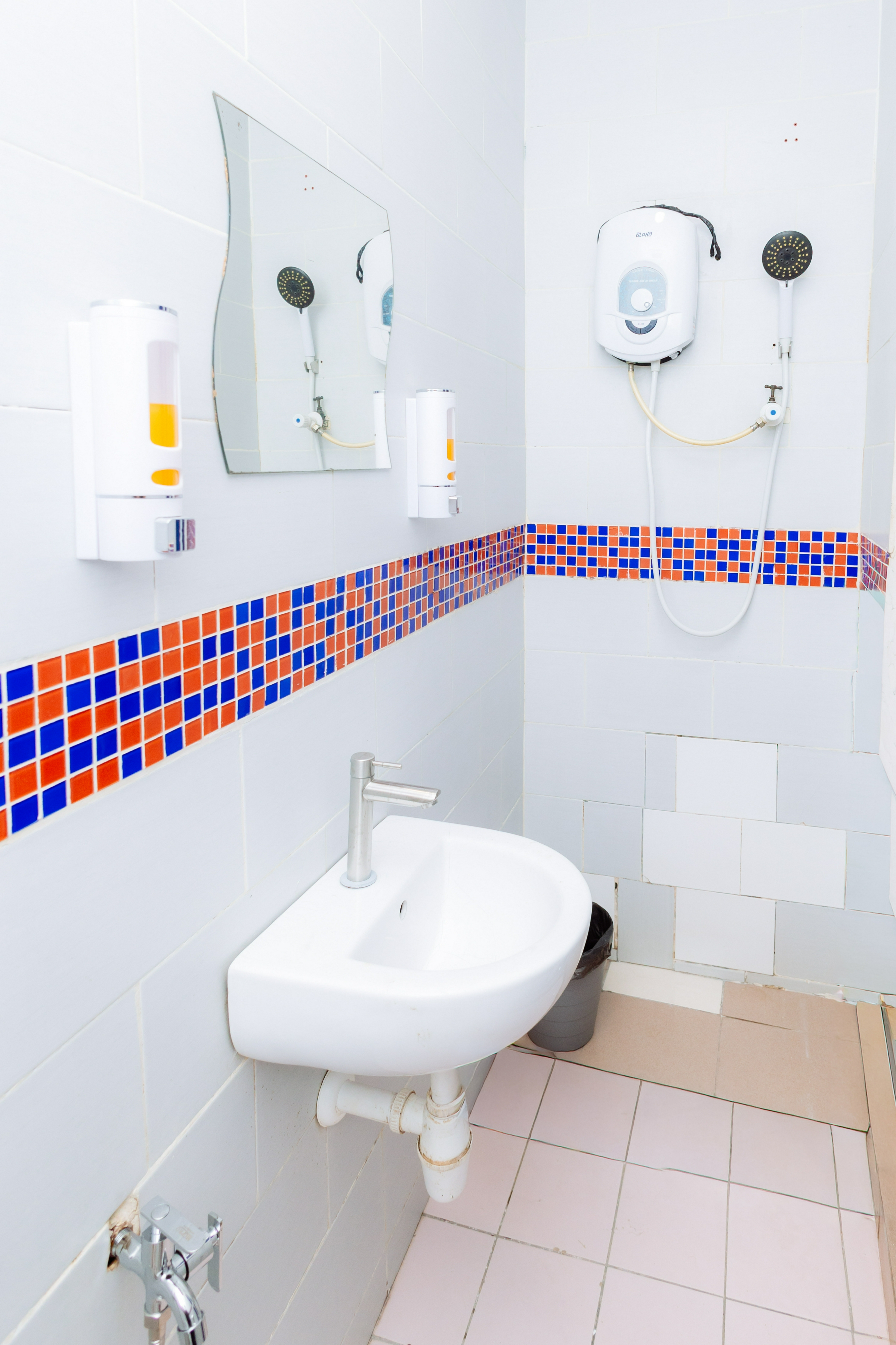 Bathroom 4, Rovers Hotel Shah Alam, Shah Alam