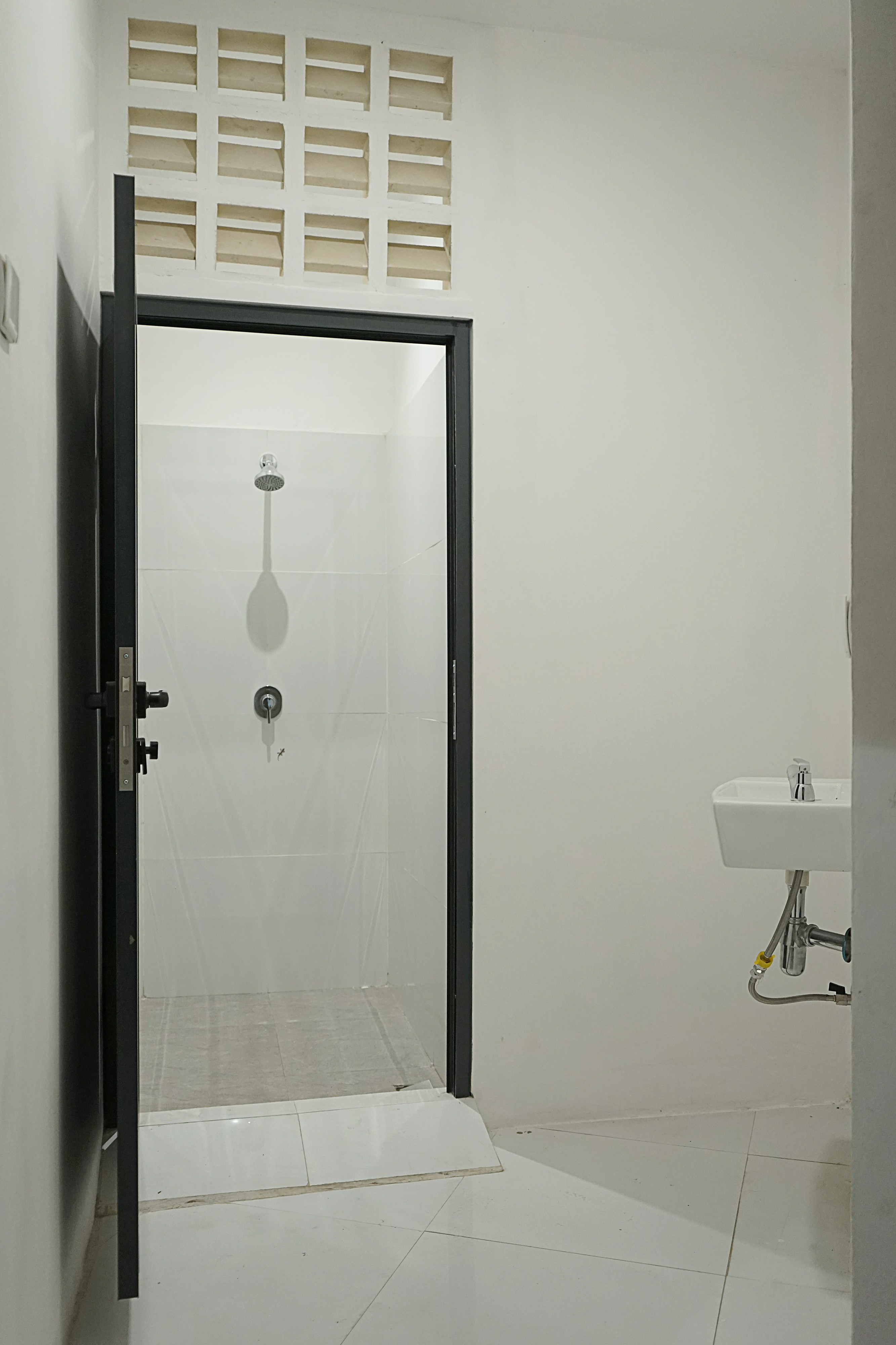 Bathroom 4, New Hostel Braga, Bandung