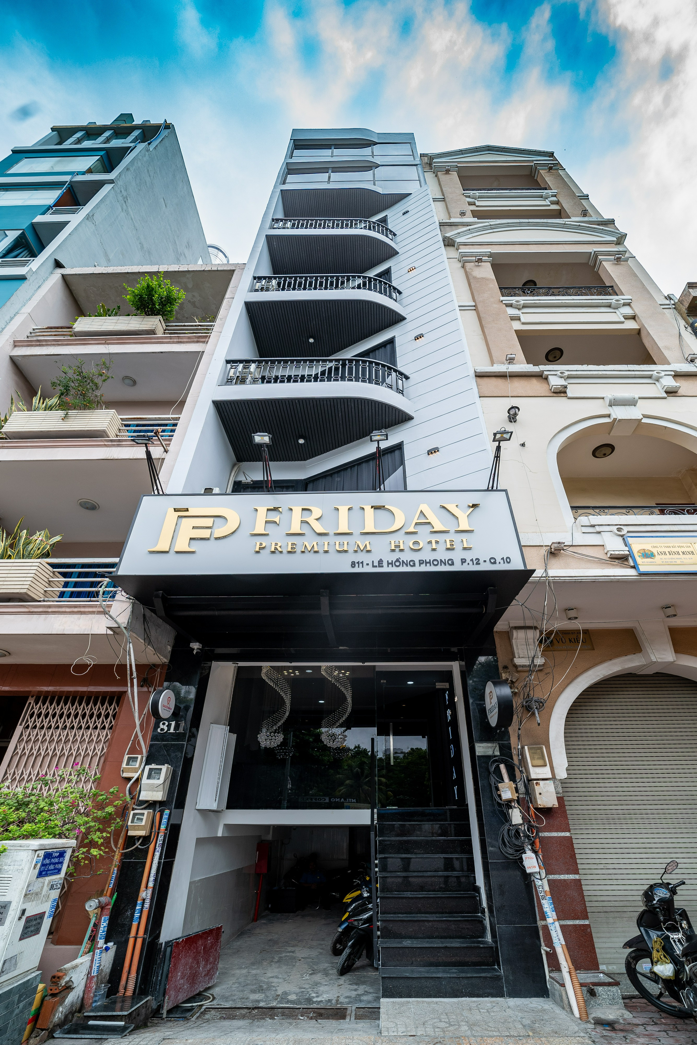 Exterior 3, Friday Premium Hotel, District 10