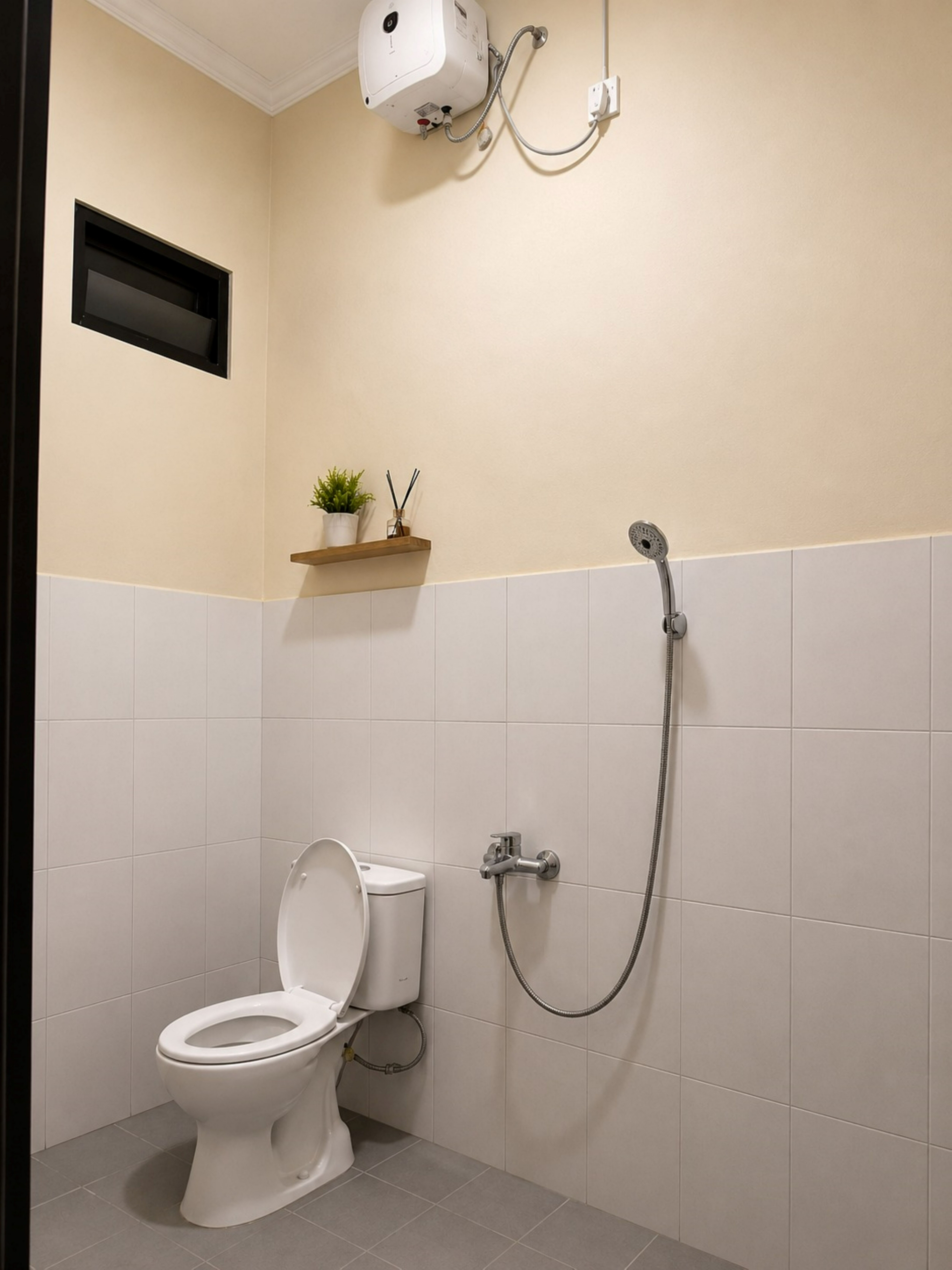 Bathroom, Solota Boutique Hotel Syariah, Solo