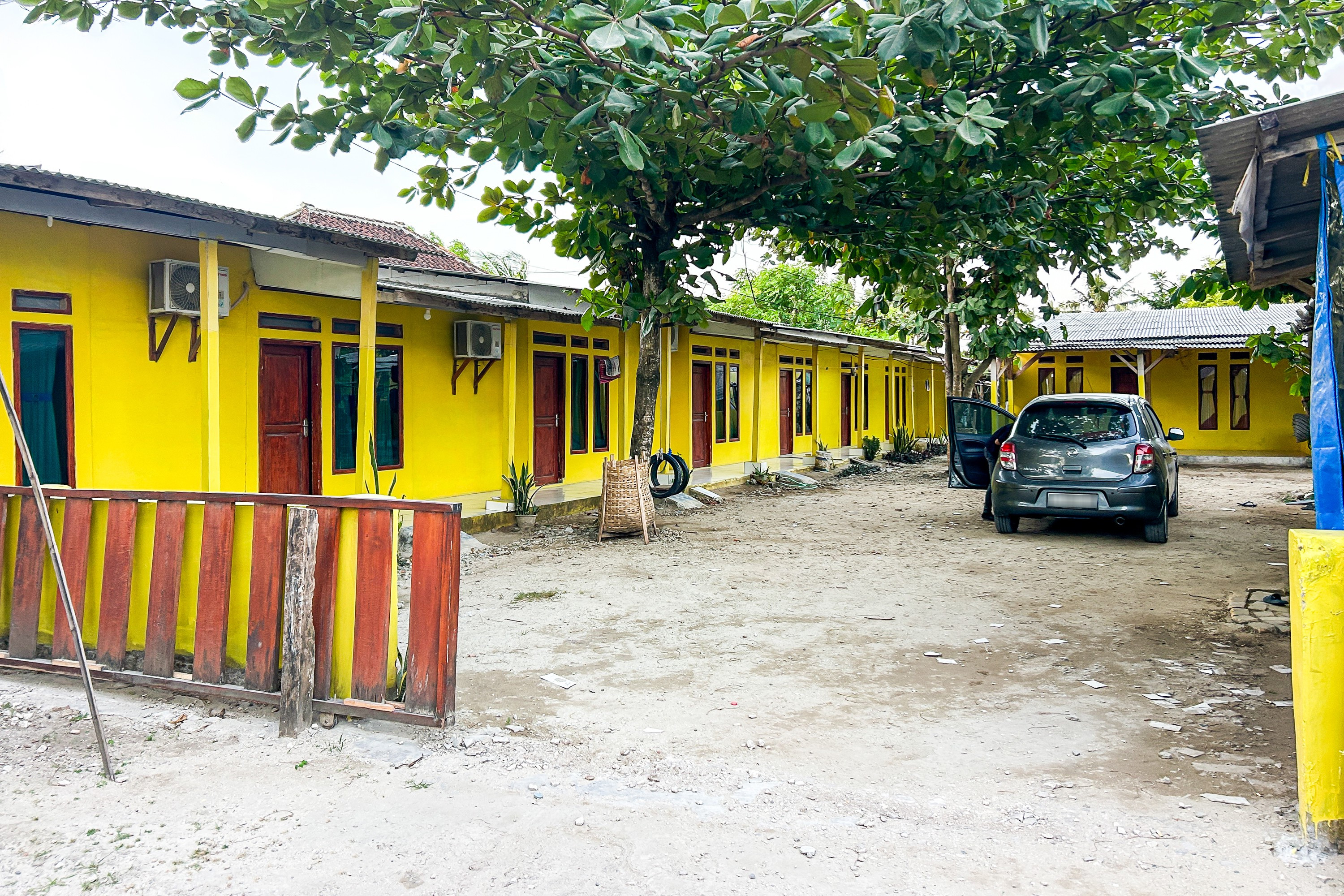 Others 2, RedDoorz @ Penginapan Riansah Ujunggenteng Sukabumi, Sukabumi