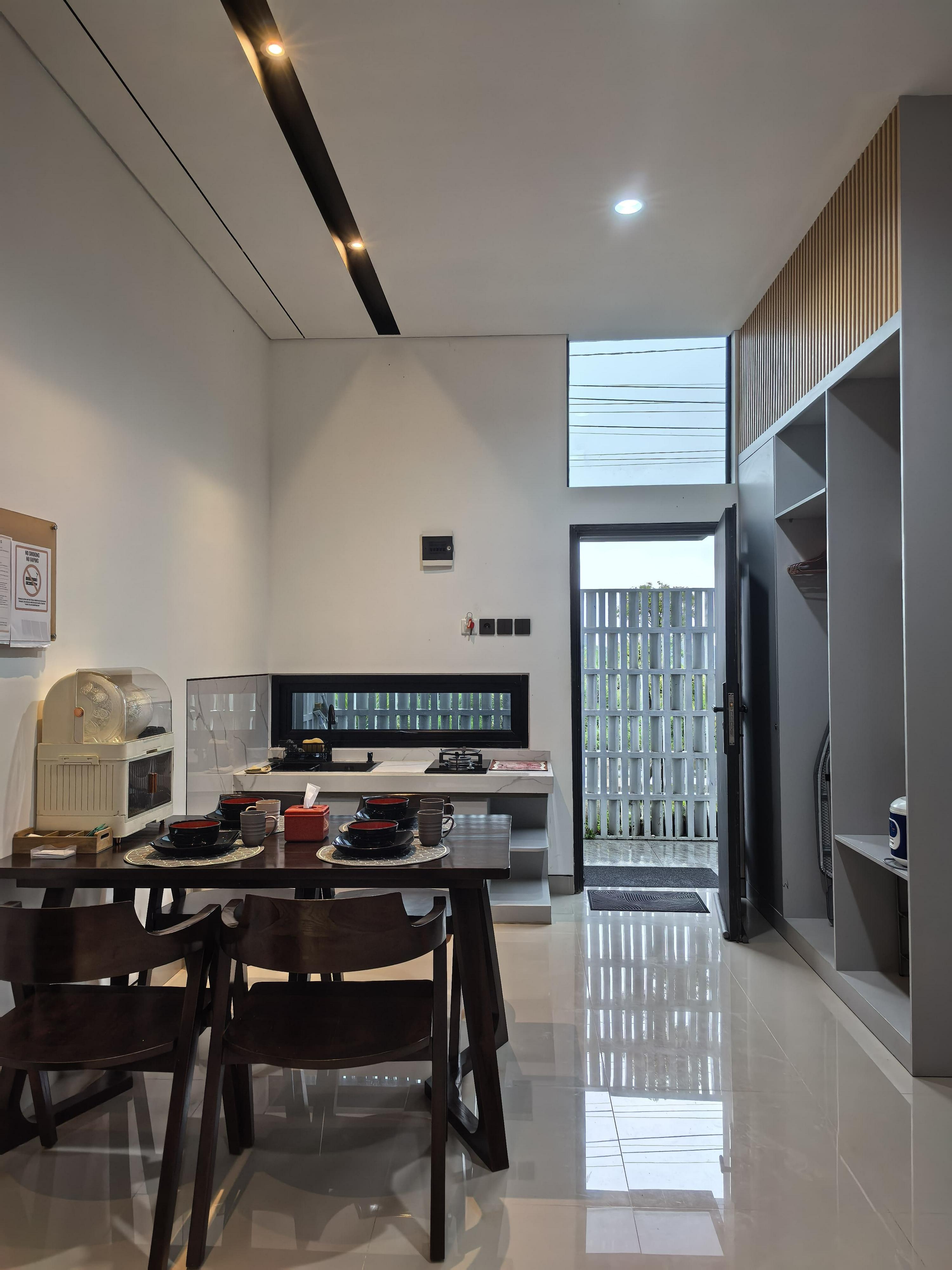 Others 2, Homy Guesthouse, Cirebon