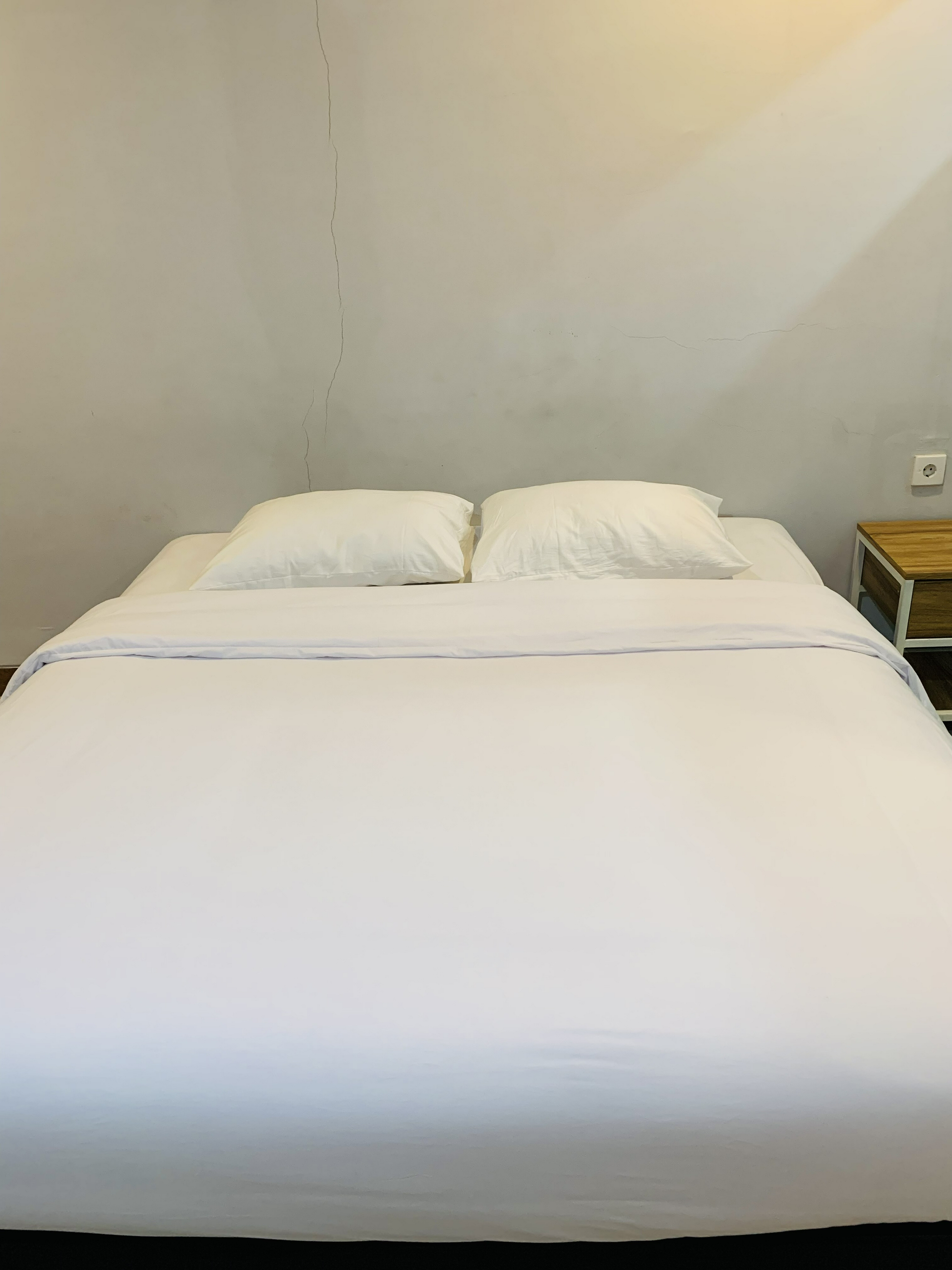 Bedroom 2, Riverside Smart Hotel., Blitar