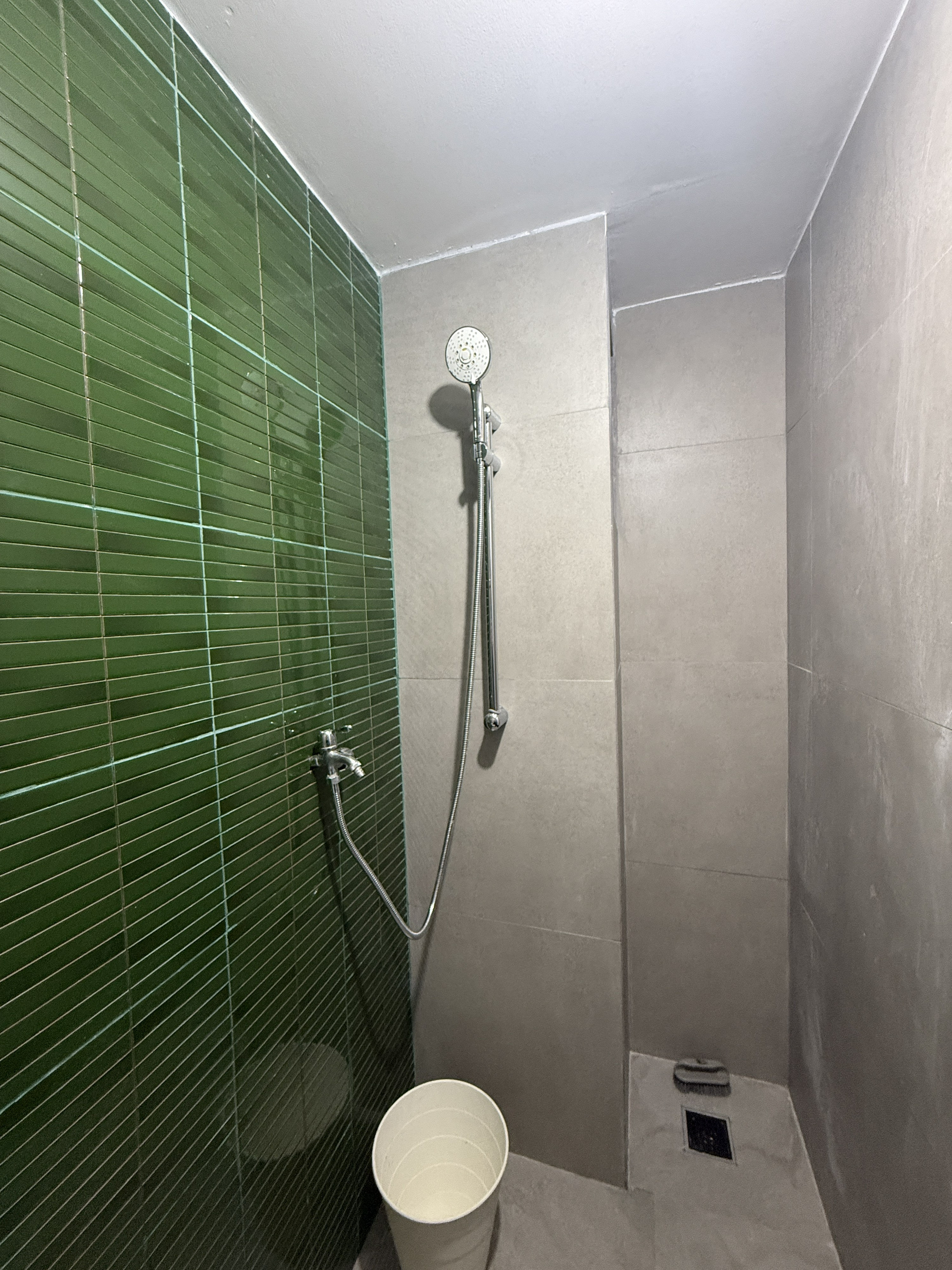 Bathroom 2, Sunterpark View, North Jakarta