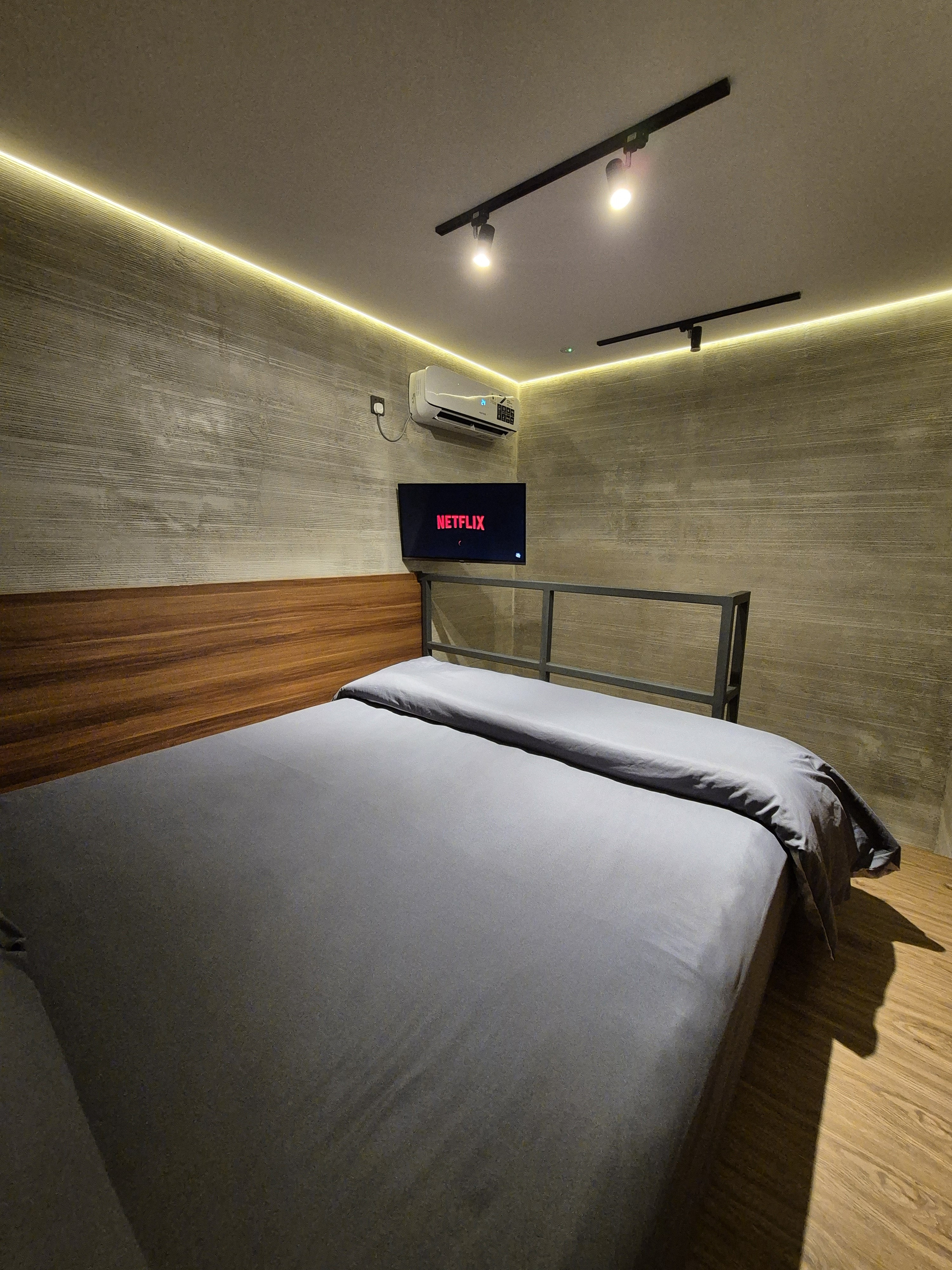 Others 3, New Golden Clouds - Non Smoking Homestay Cirebon, Cirebon