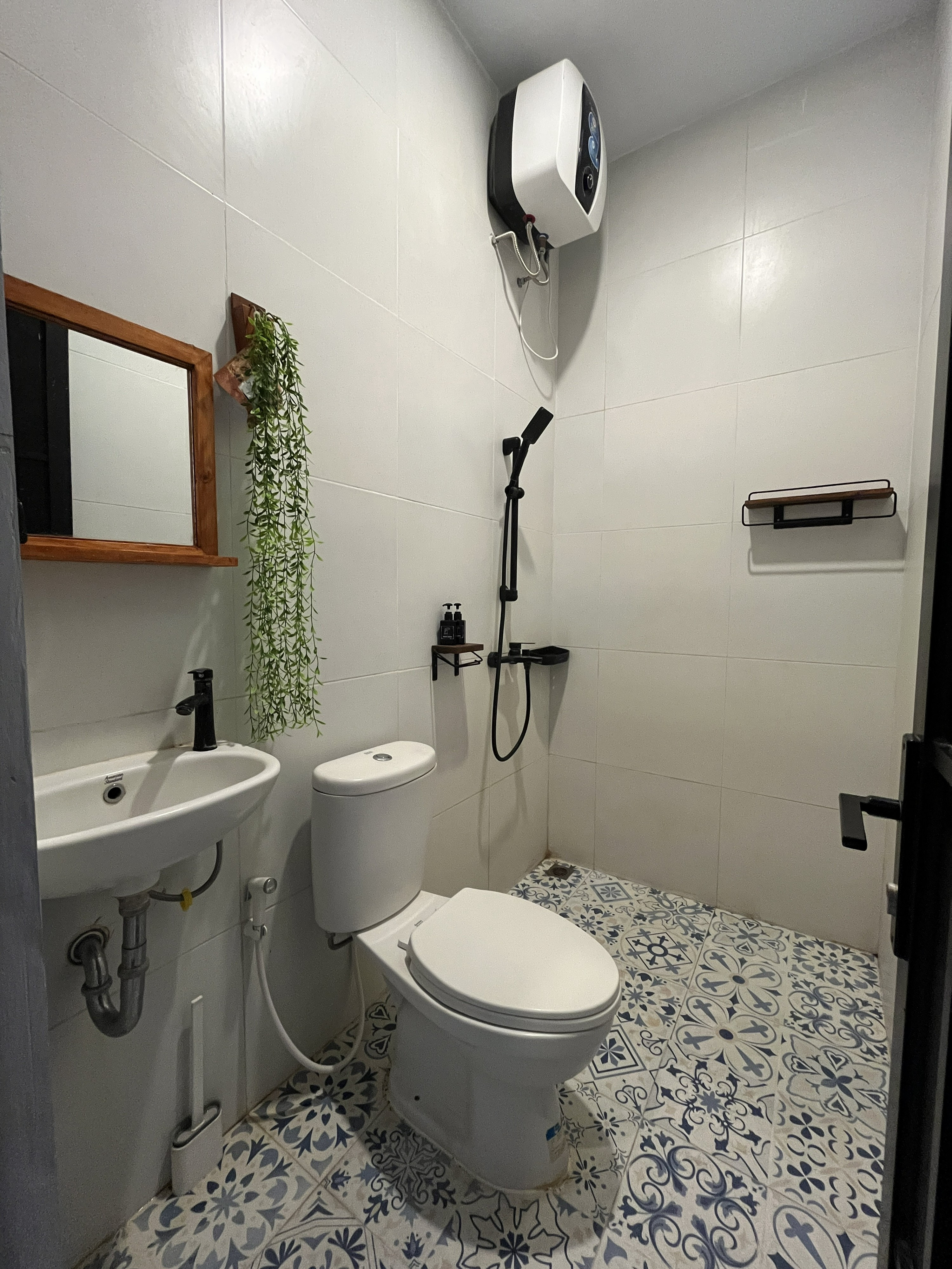 Bathroom 4, Omah Pakualaman, Yogyakarta