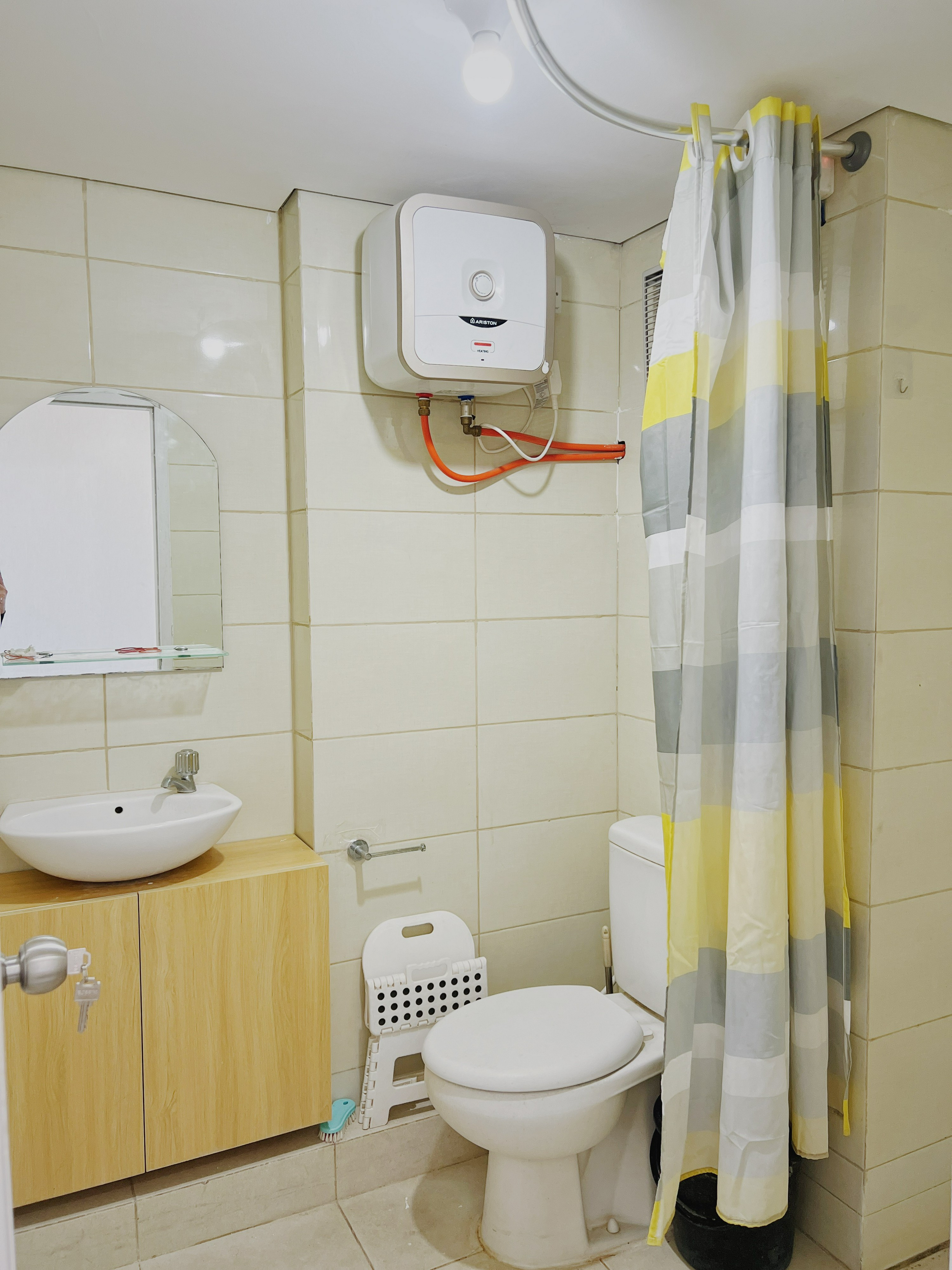 Bathroom 5, JURAGAN APARTEMENT, Gresik