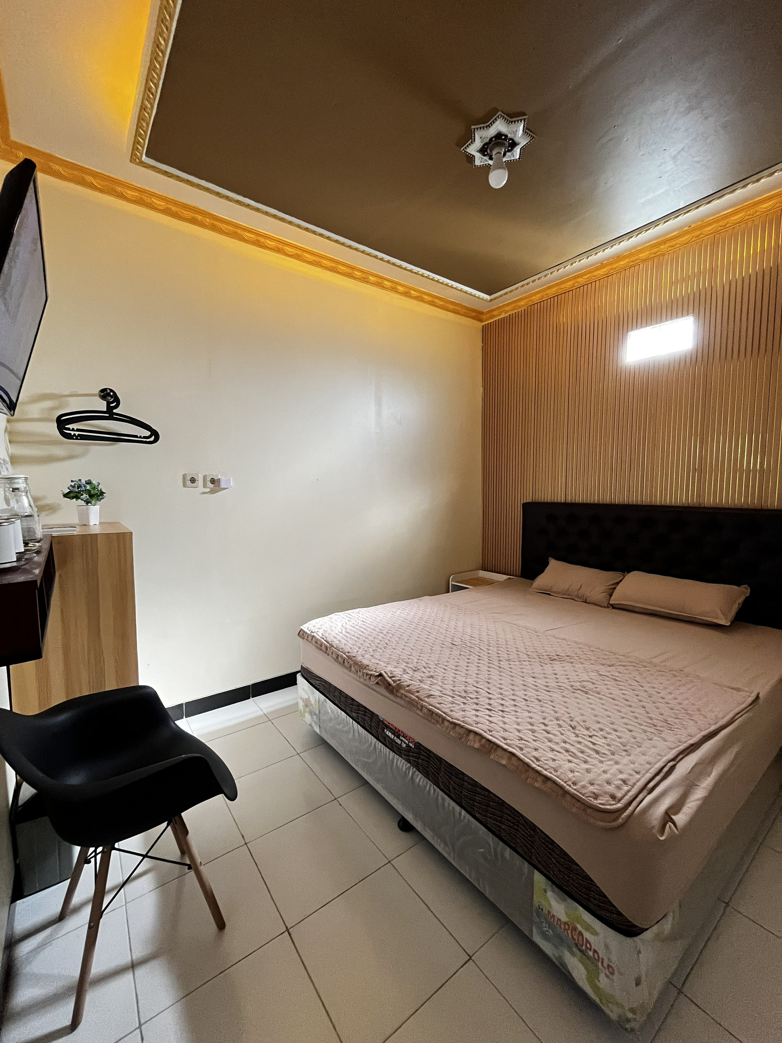 Bedroom 3, Al Mashdar Guest House Syariah, Surabaya