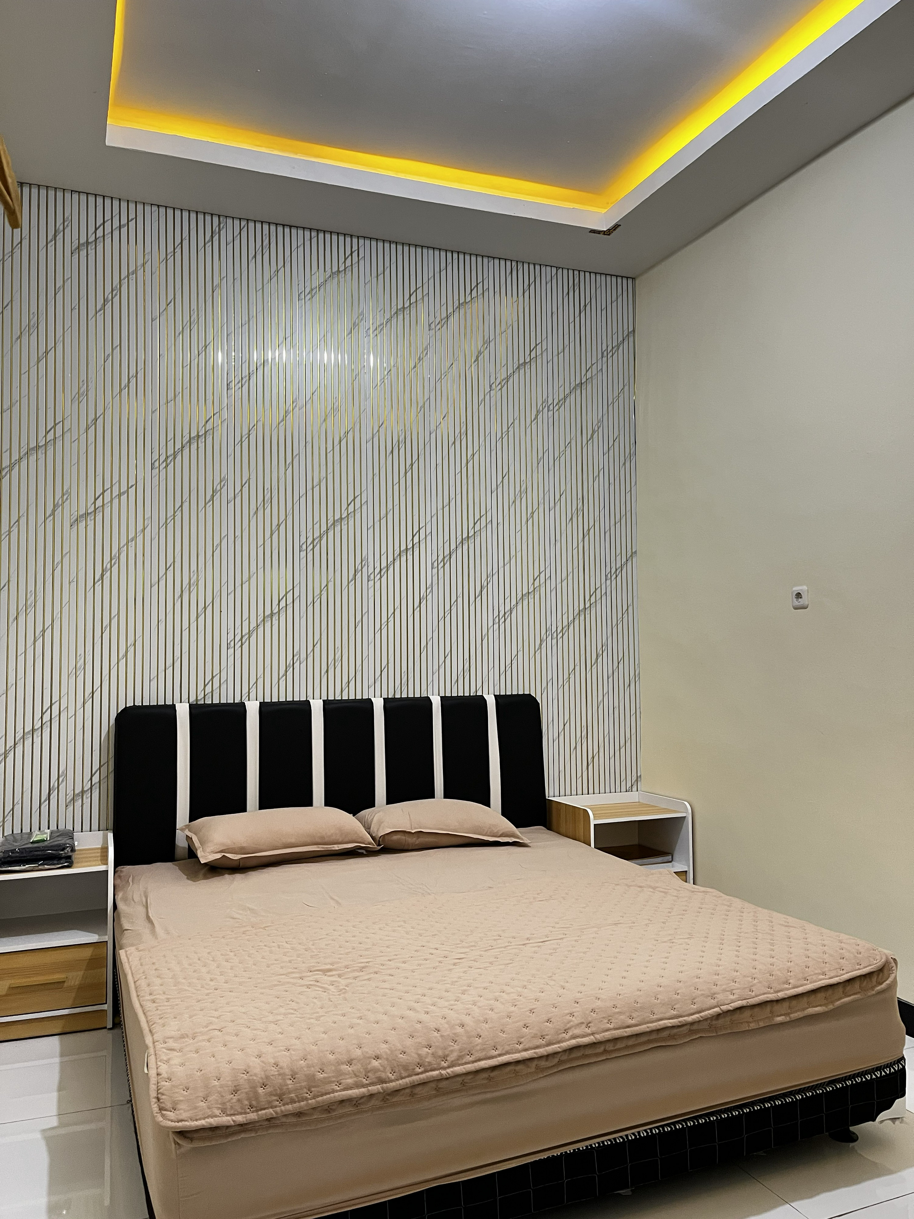 Bedroom 4, Al Mashdar Guest House Syariah, Surabaya