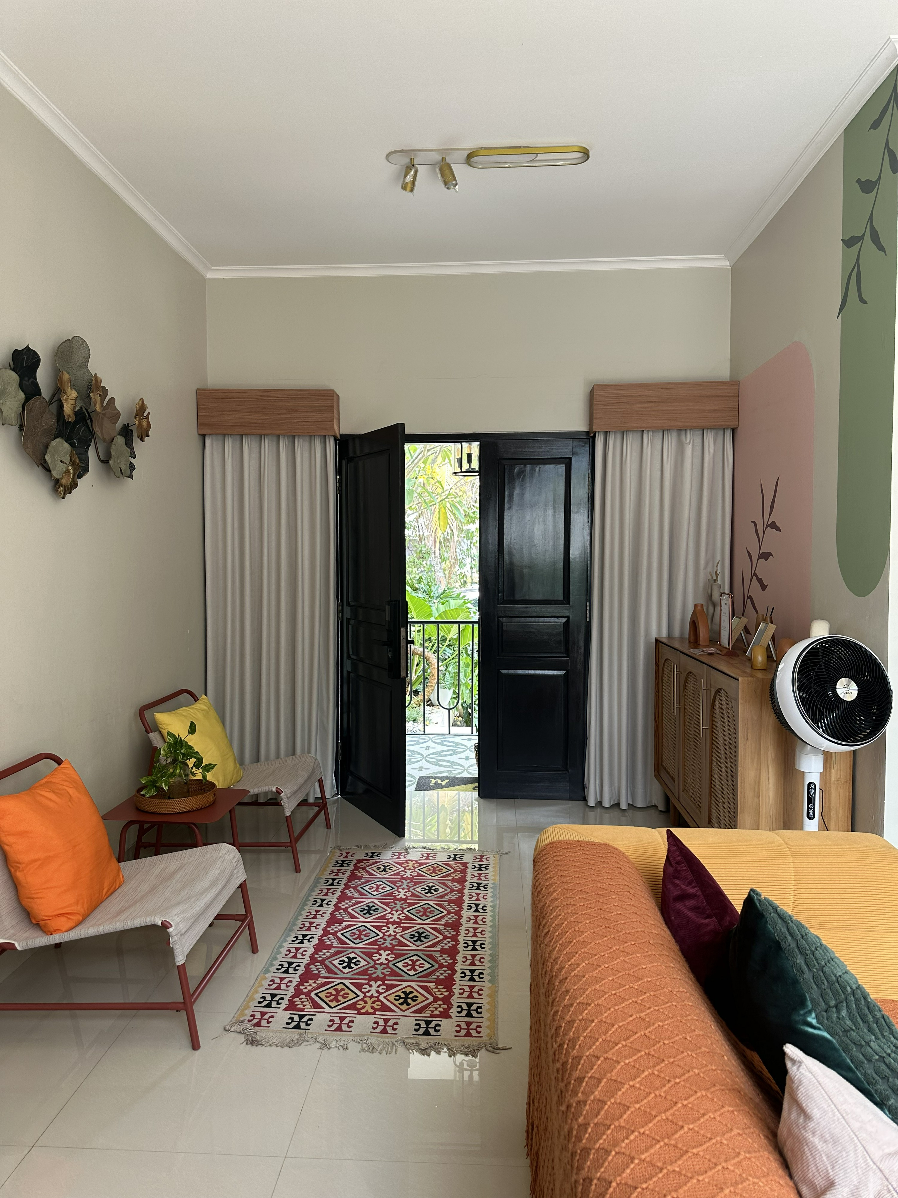 Lobby 4, Casa Admiral, Depok