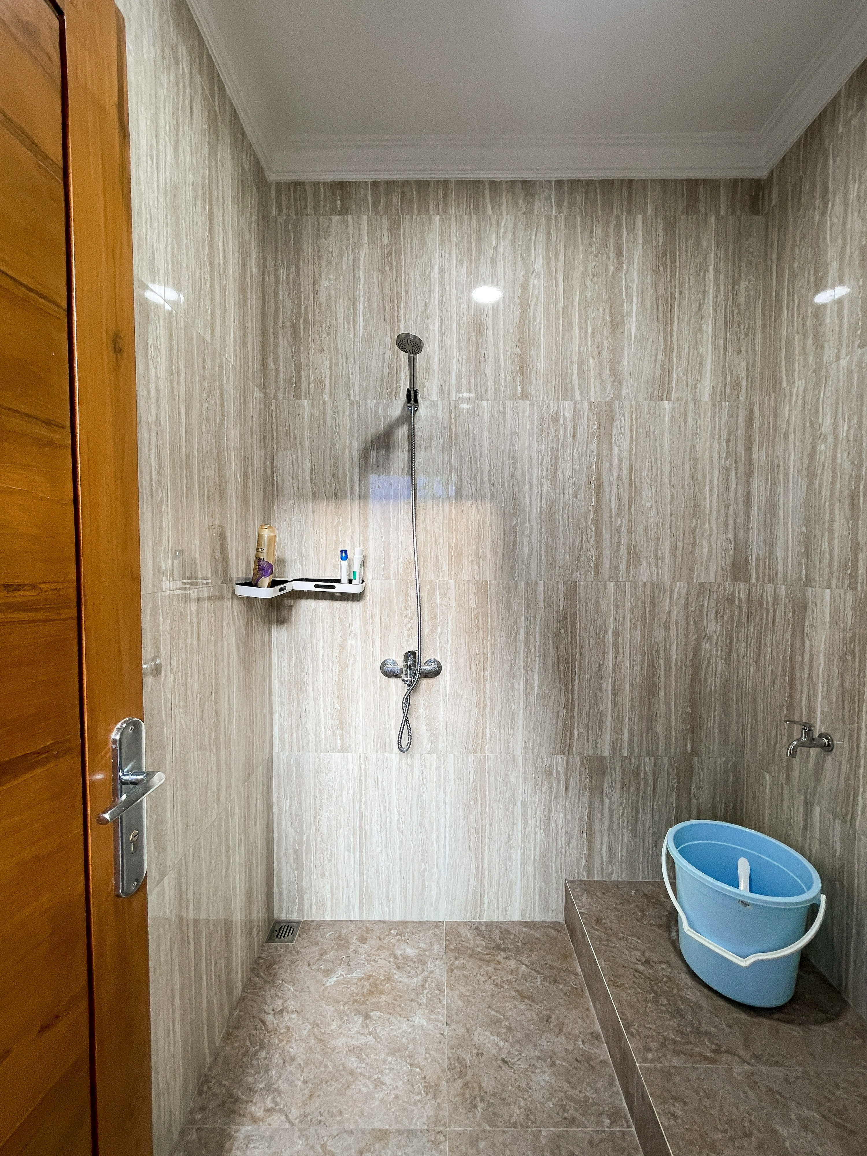 Bathroom 5, Wening Banyuwangi Private Pool Villa w/ Seaview, Banyuwangi