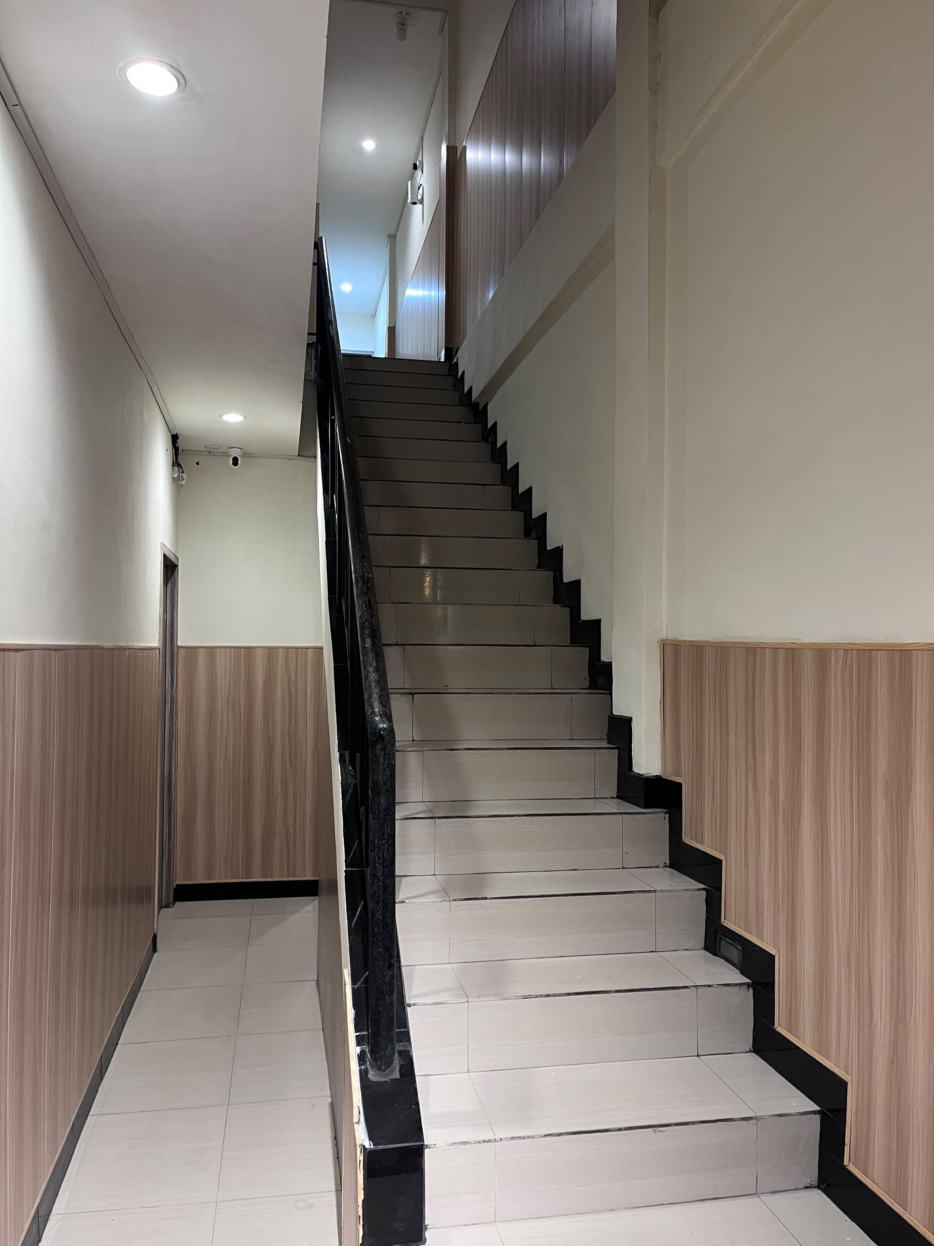 Hallway 4, Griya Inn, Surabaya