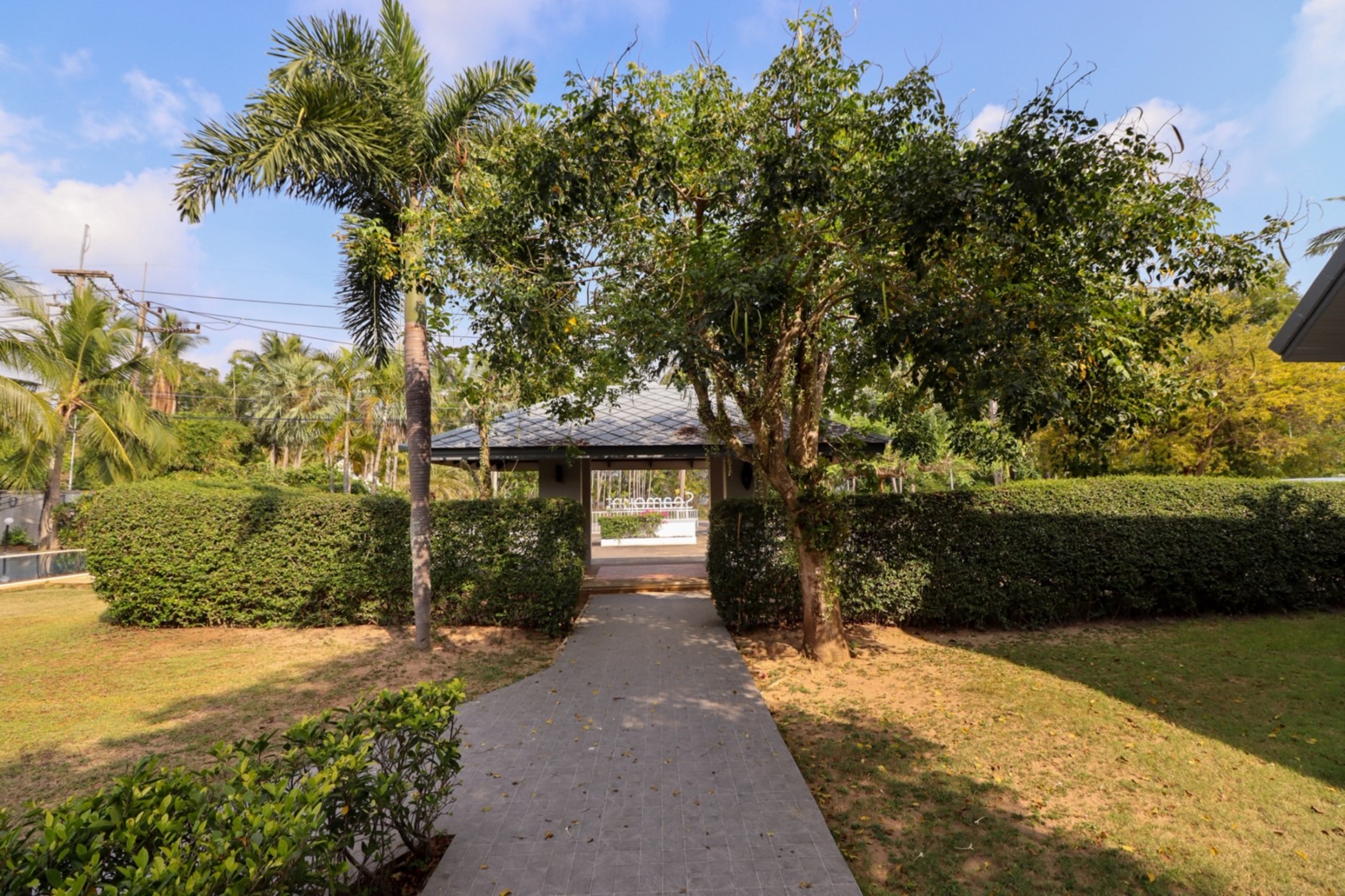 Garden 2, Seamount Ban Krut, Bang Saphan