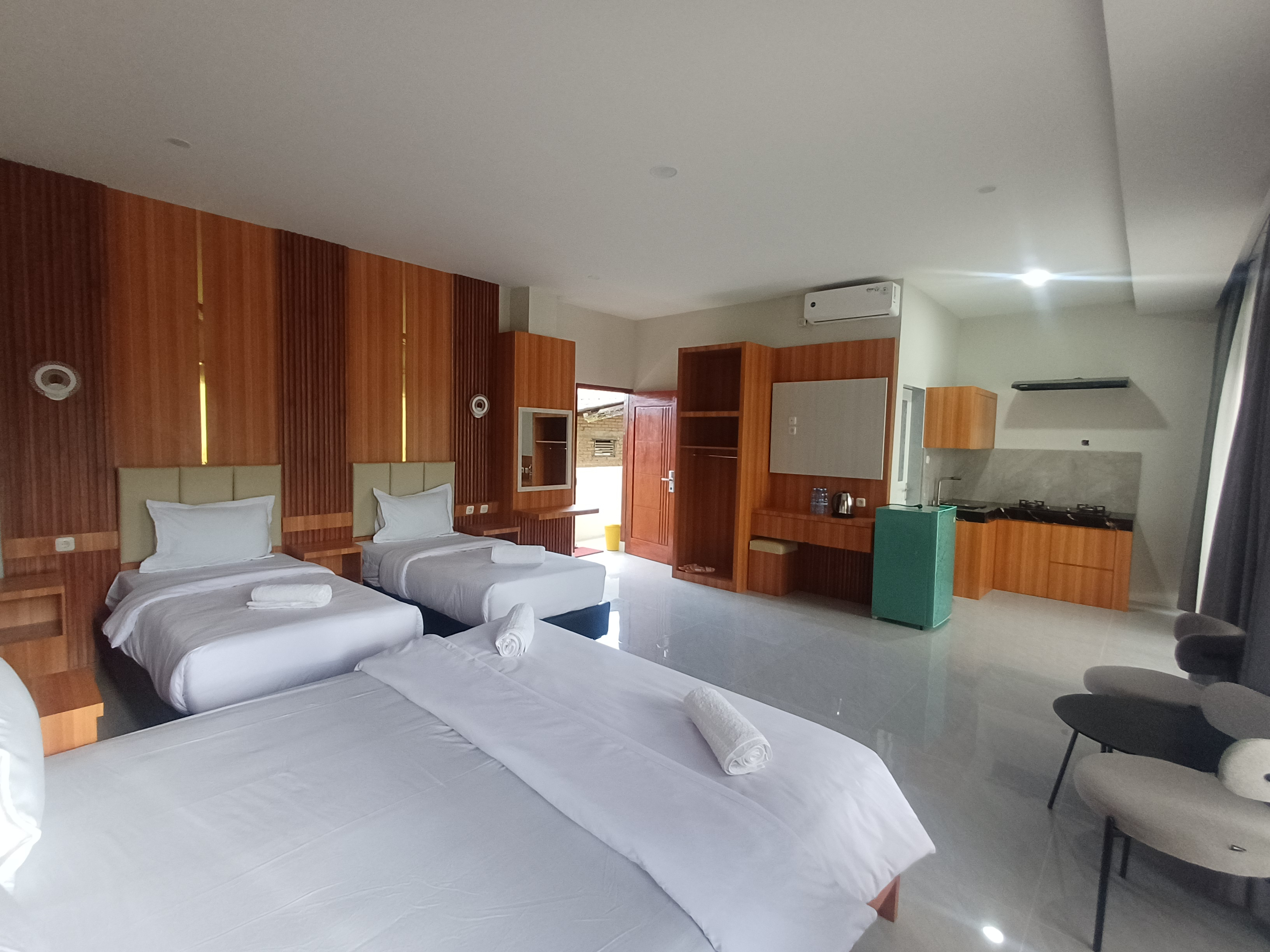 Others 2, LEKJON COTTAGE, Samosir