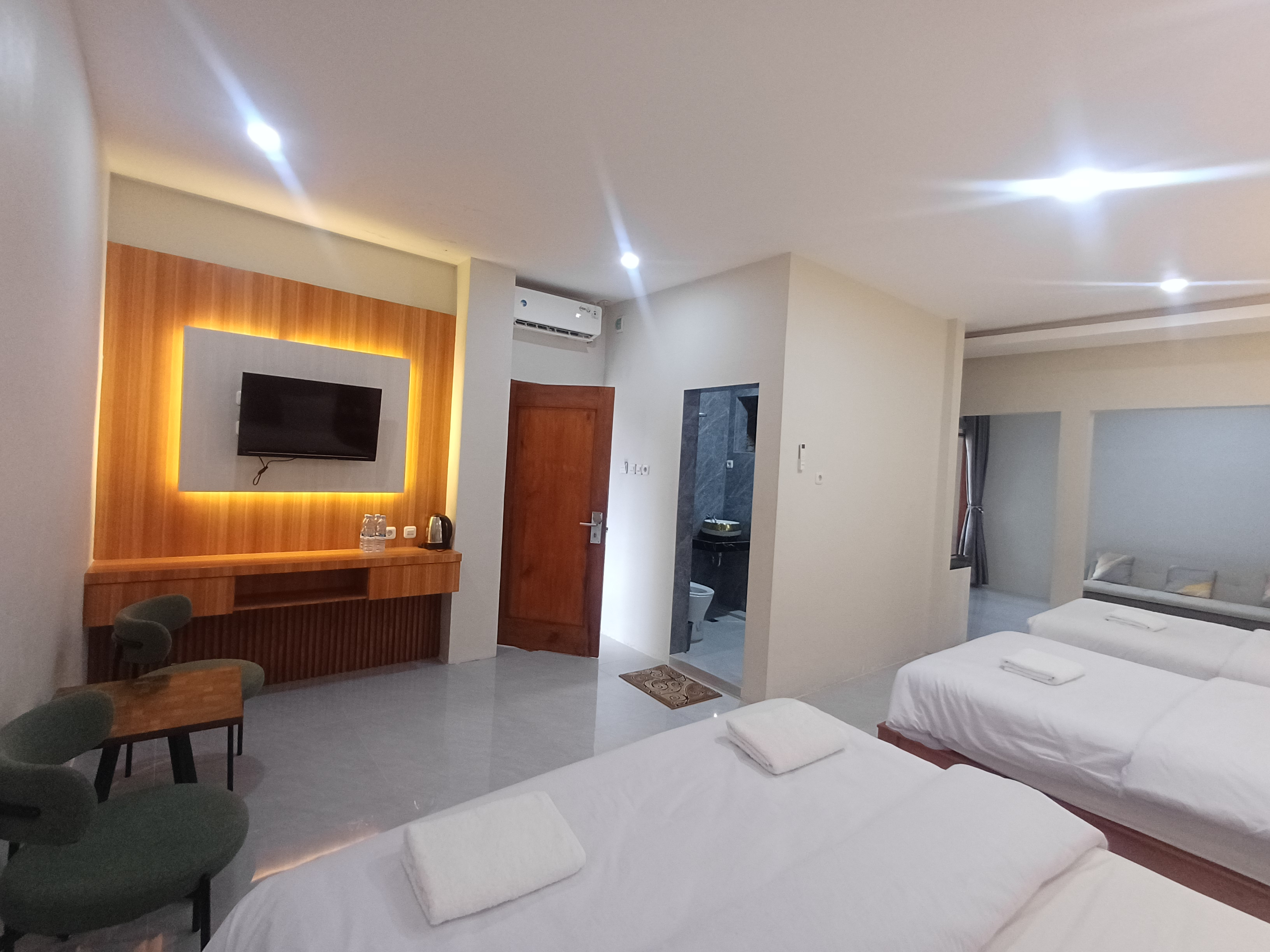 Others 3, LEKJON COTTAGE, Samosir