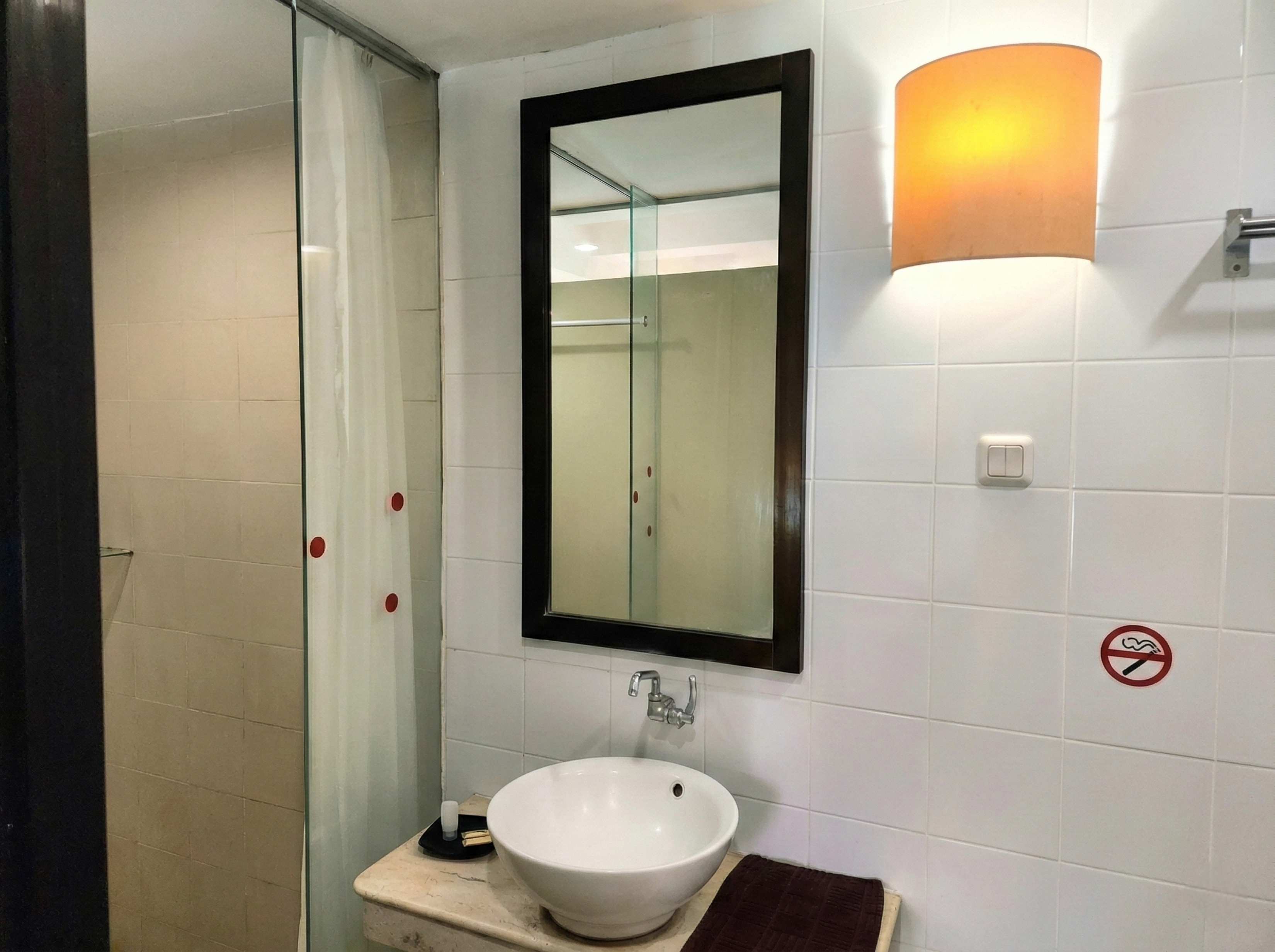 Bathroom 4, Sanur Agung Hotel, Denpasar