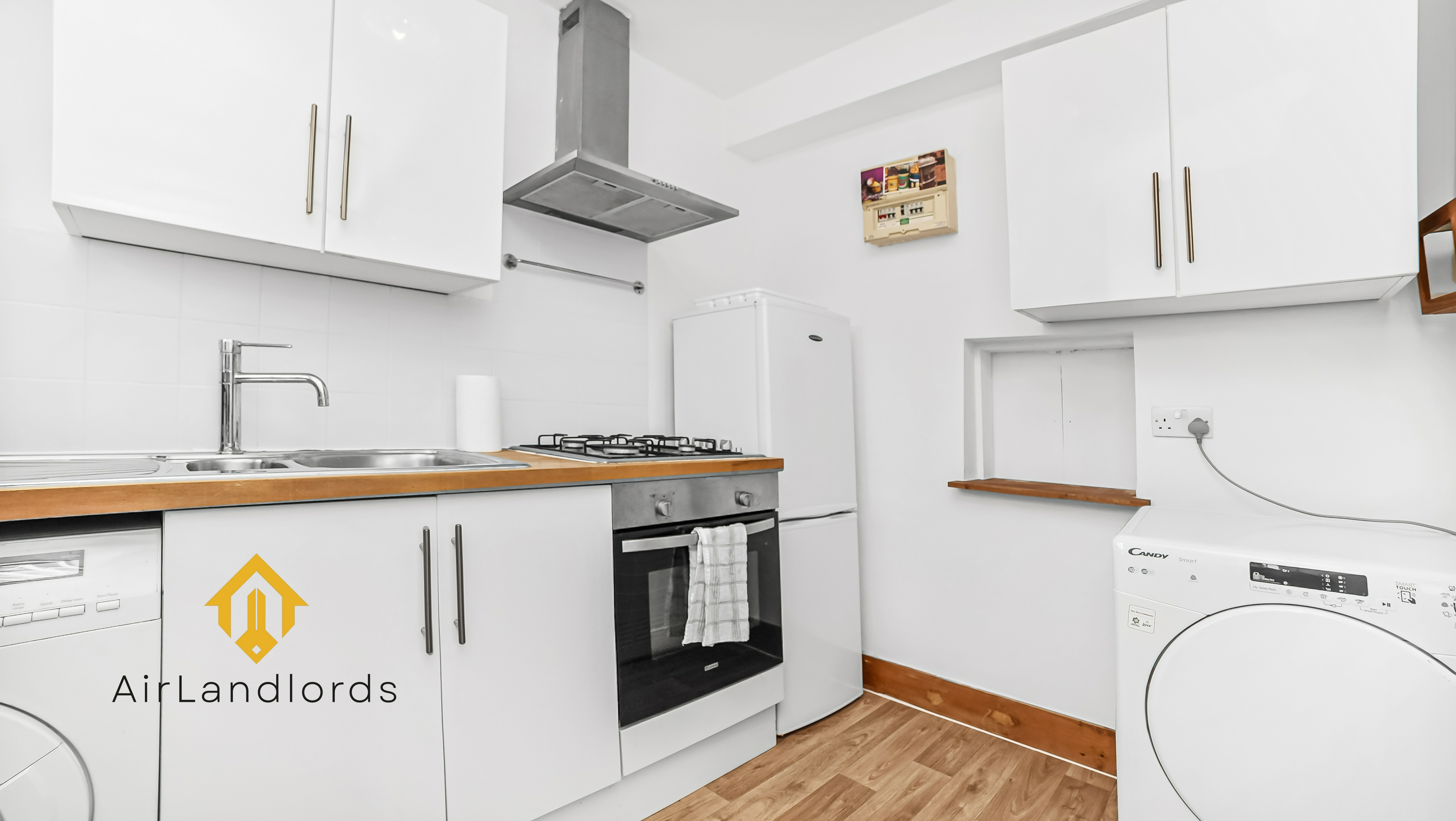 Other Facilities 4, Central 2 Bedroom Flat near Vauxhall Station!, London