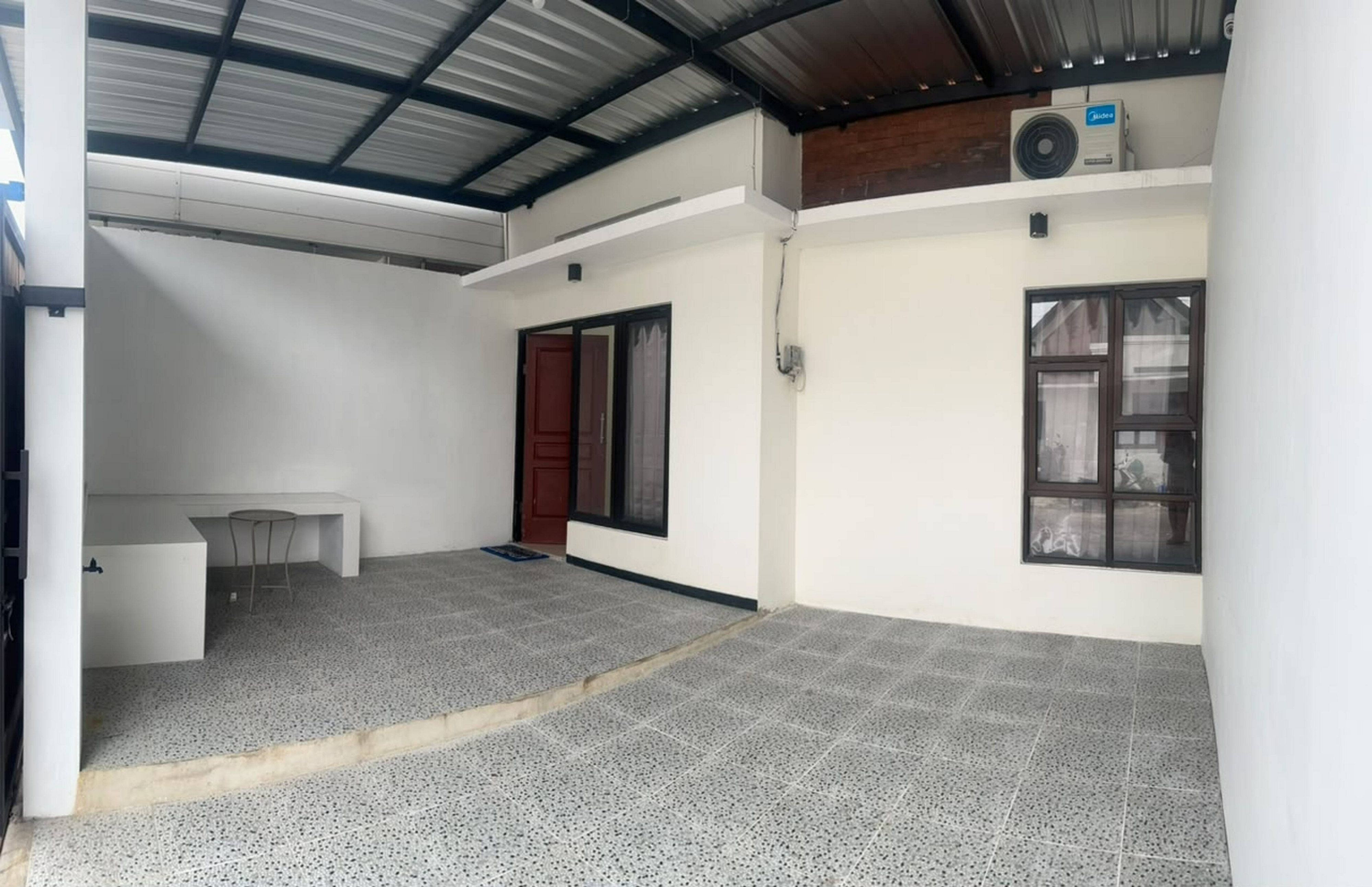 Exterior 2, UM’s Villa & Homestay Malang Batu, Malang