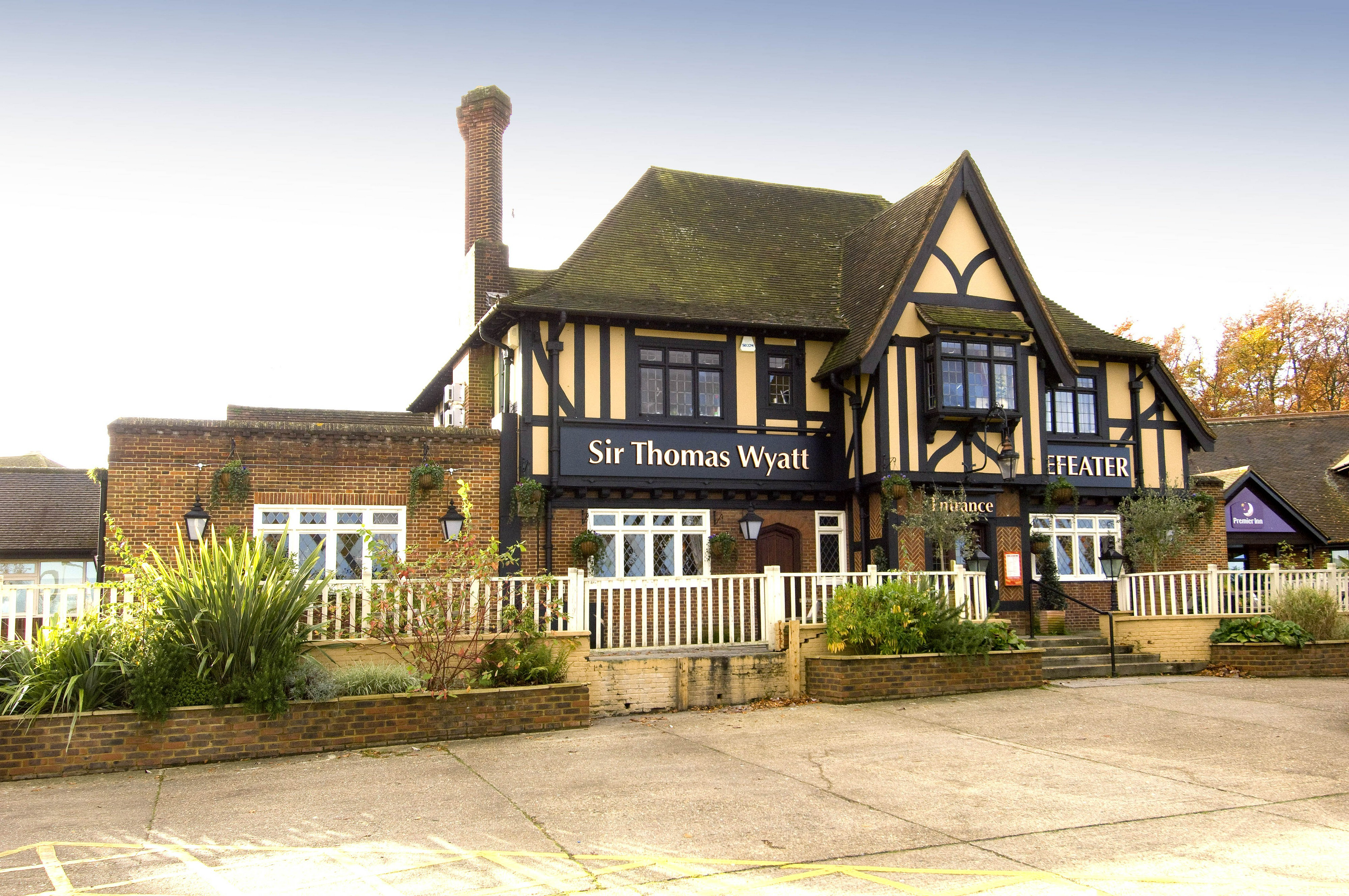 Exterior & Views 4, Premier Inn Maidstone - Allington, Kent