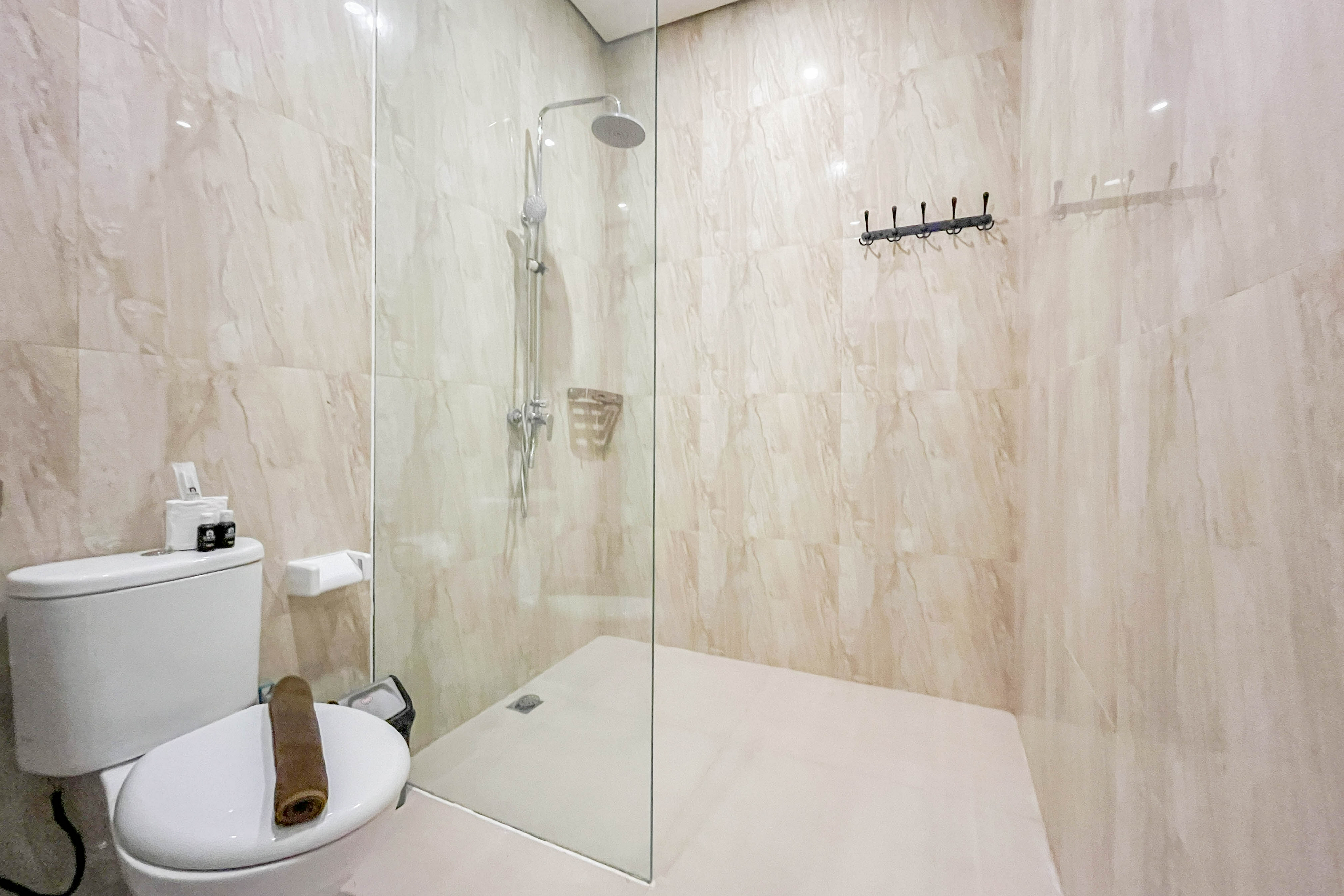 Bathroom 5, 2BR Damar Pererenan Villa Near Canggu, Badung