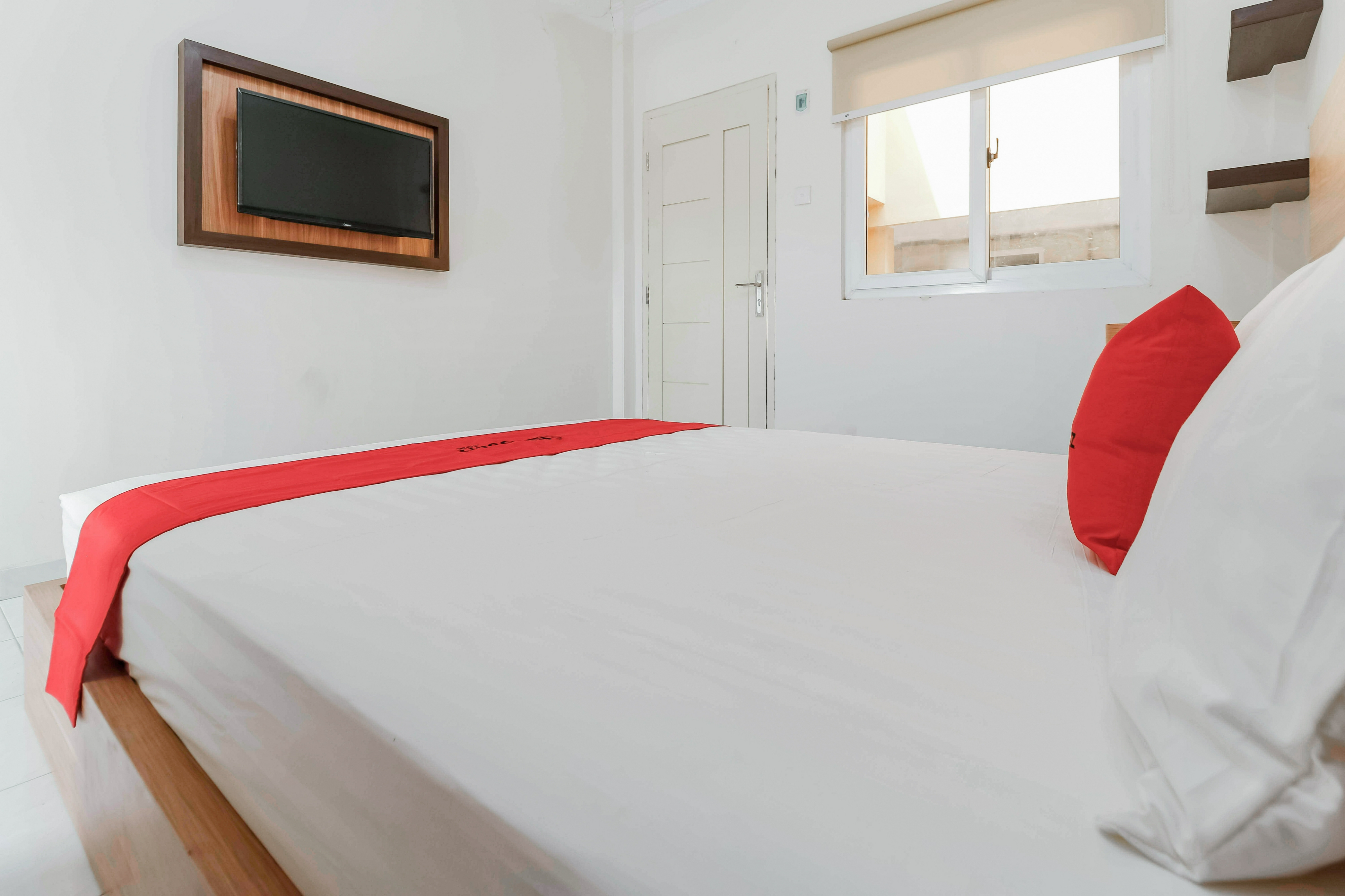 Bedroom 5, RedDoorz Plus near Palembang Square Mall, Palembang