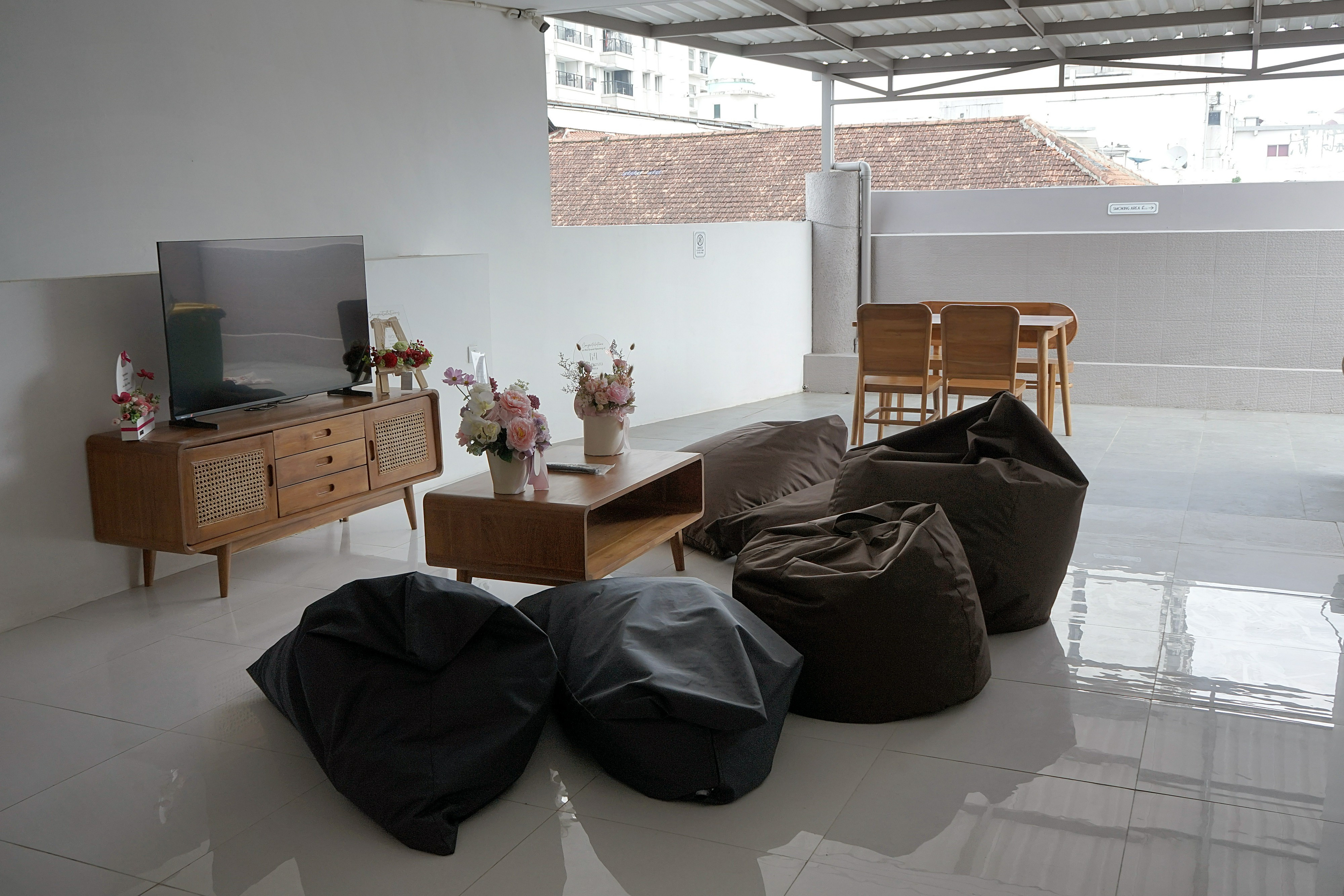 Public Area 3, New Hostel Braga, Bandung
