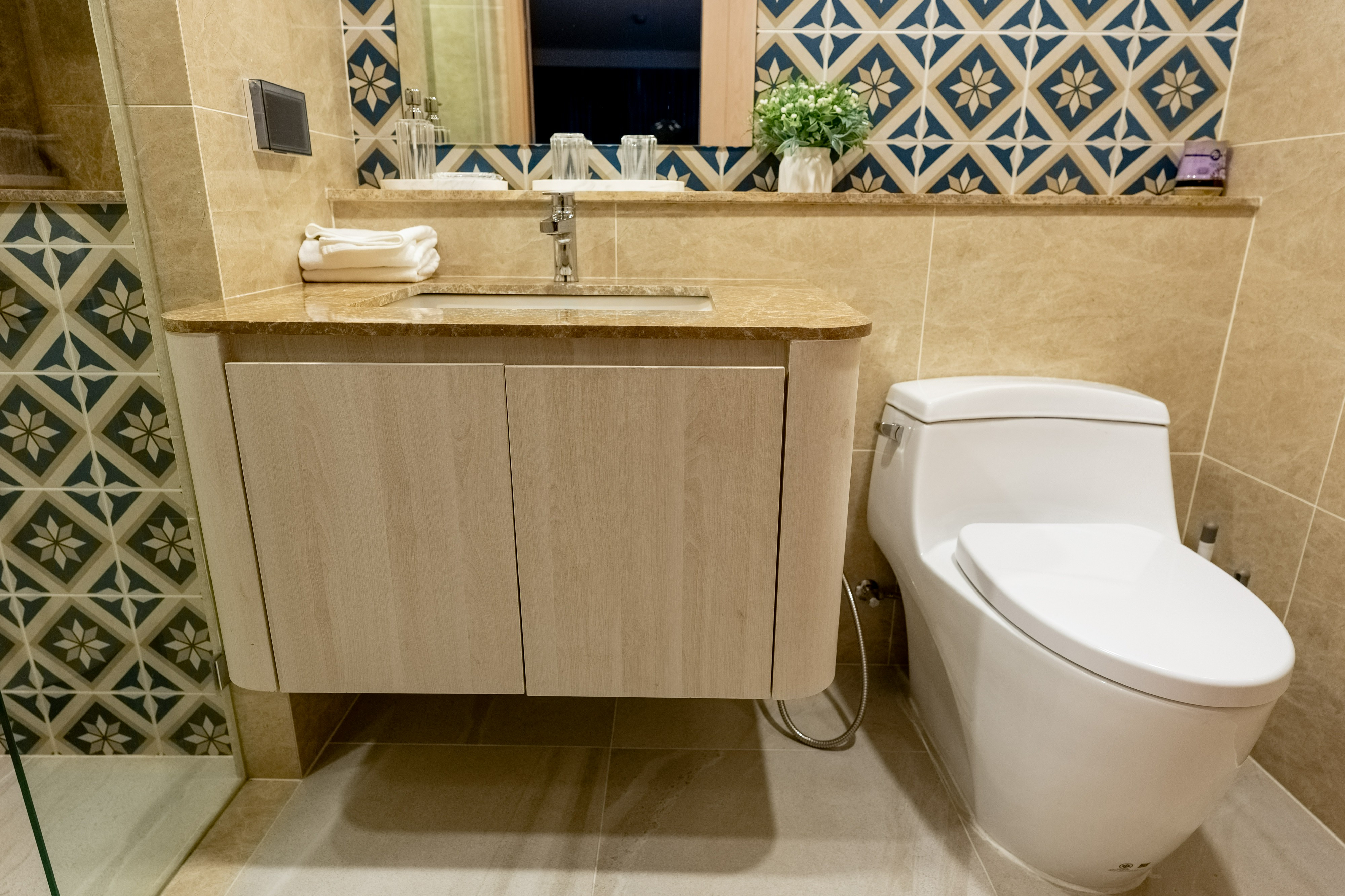 Bathroom 2, Modern 1-Bedroom Apartment in Ozone Bangtao, Pulau Phuket