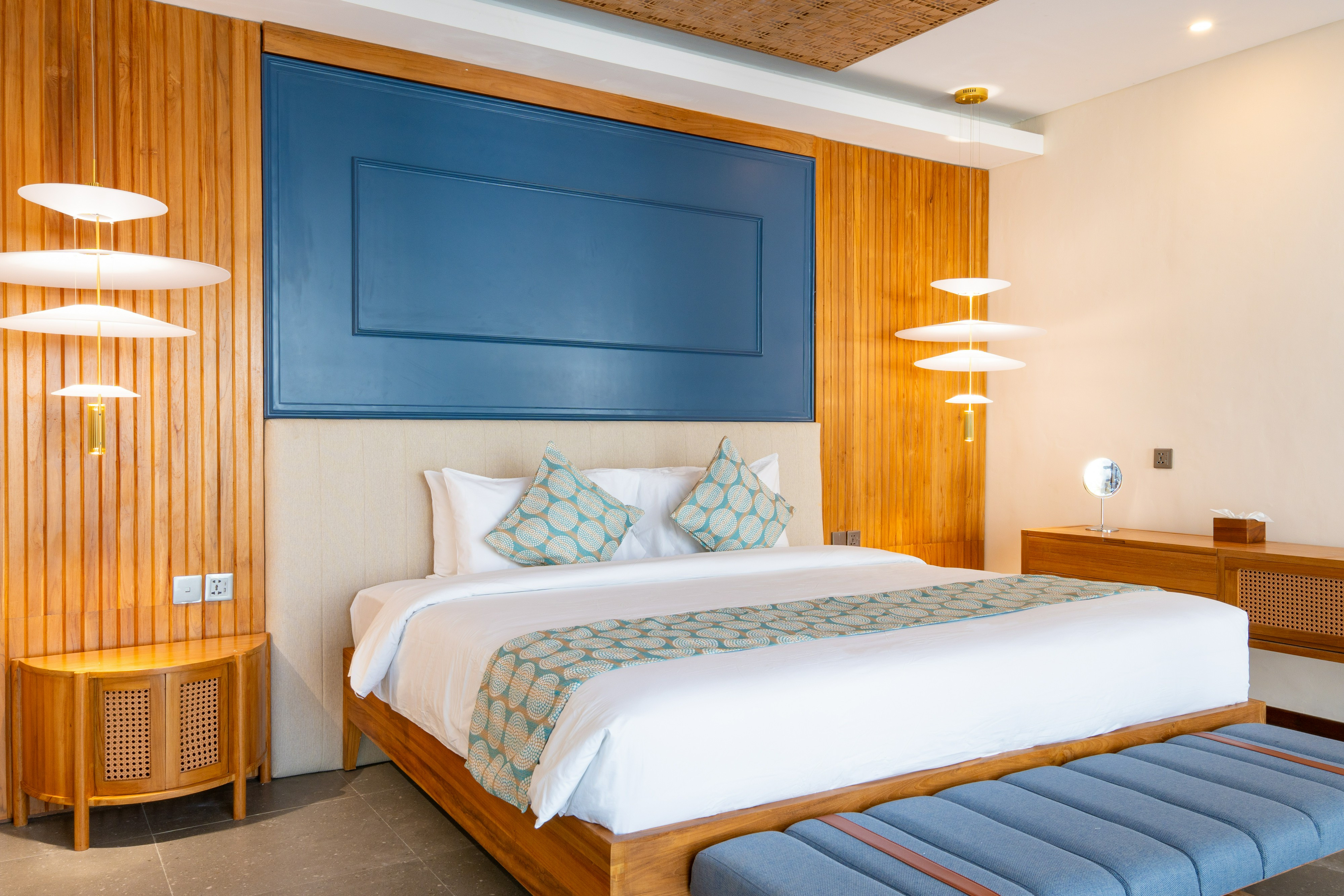 THE SAND Suites & Villas