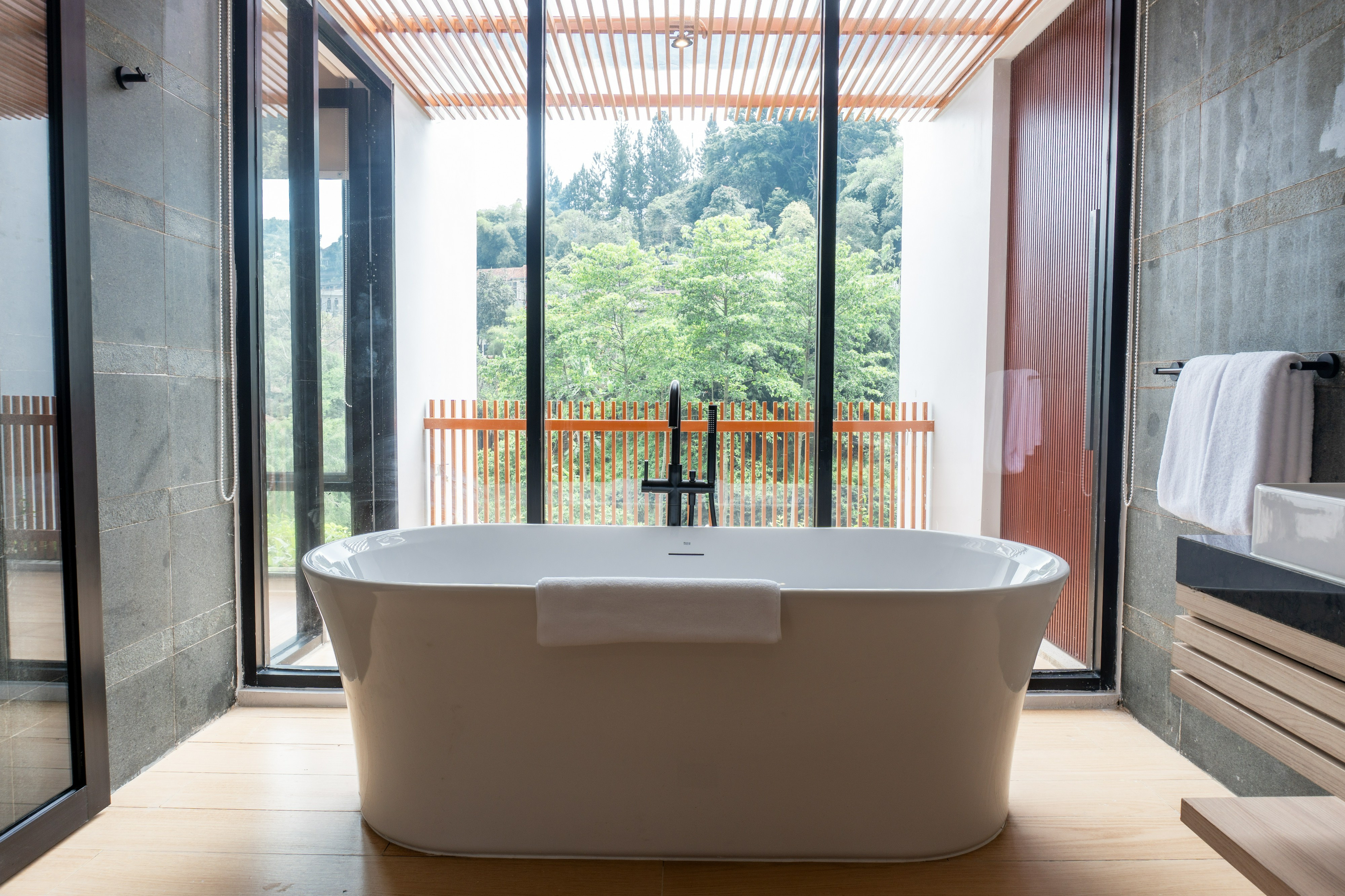 Bathroom 5, The Zoe Dago, Bandung