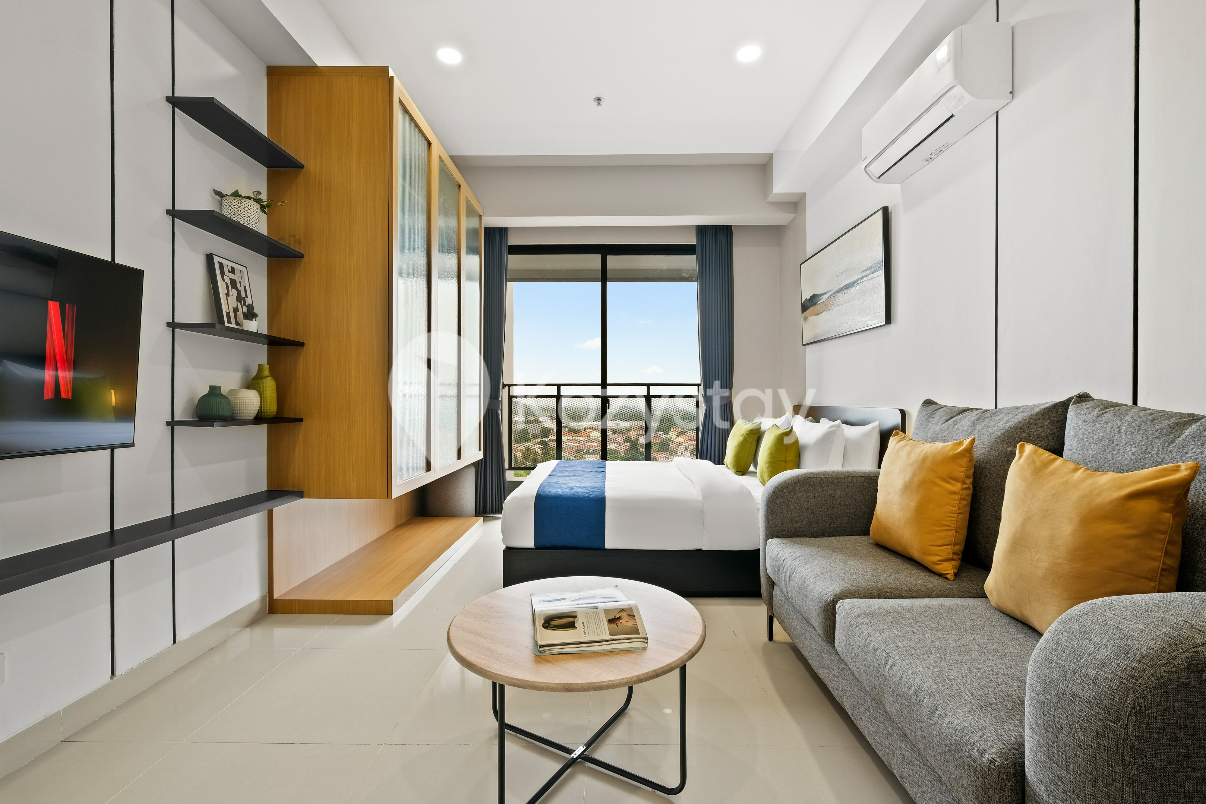 Living Room 3, Premium Apartment by Kozystay - Saffron, Bogor