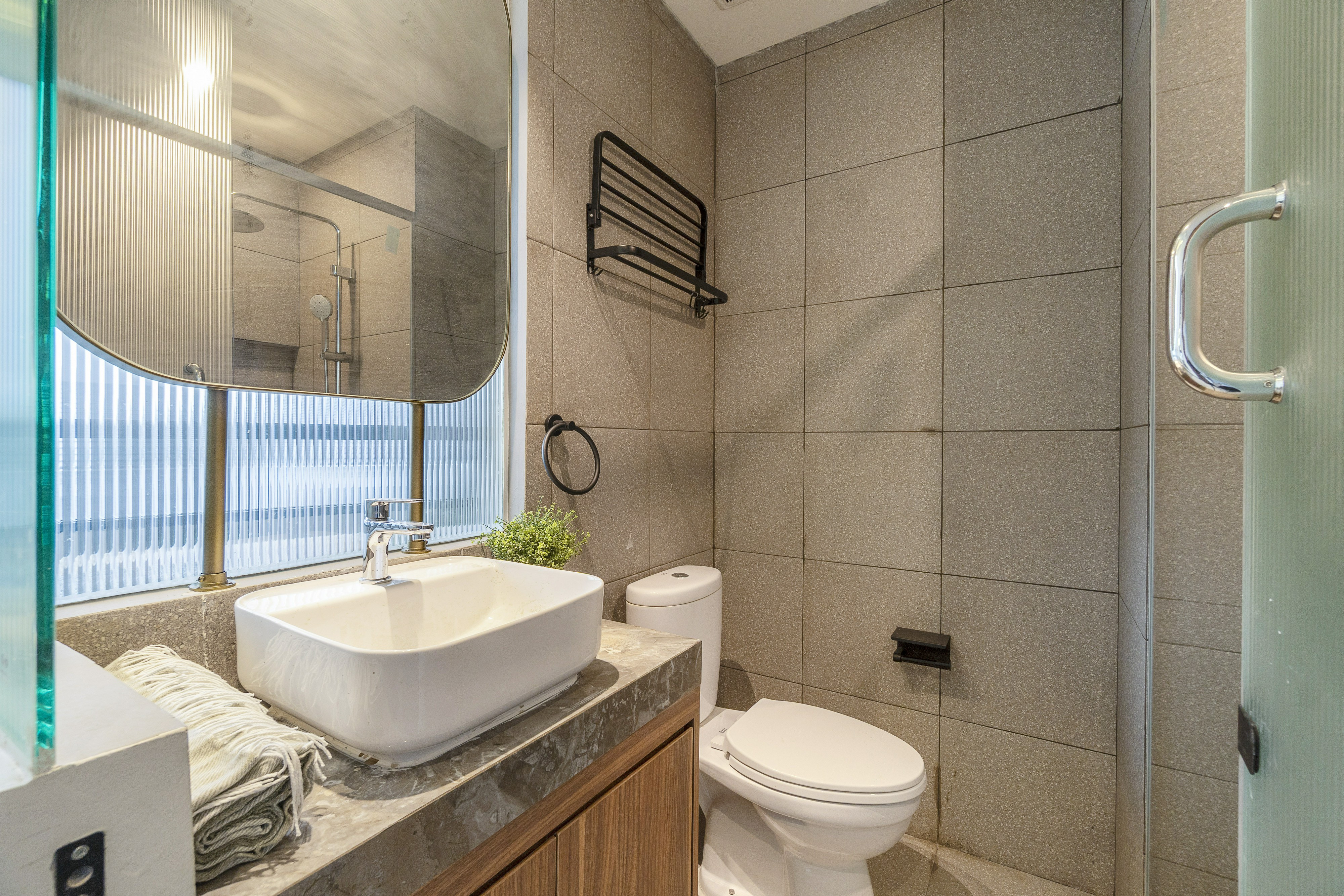 Bathroom 2, Rukita Deluxe Nismara Abdul Majid, South Jakarta