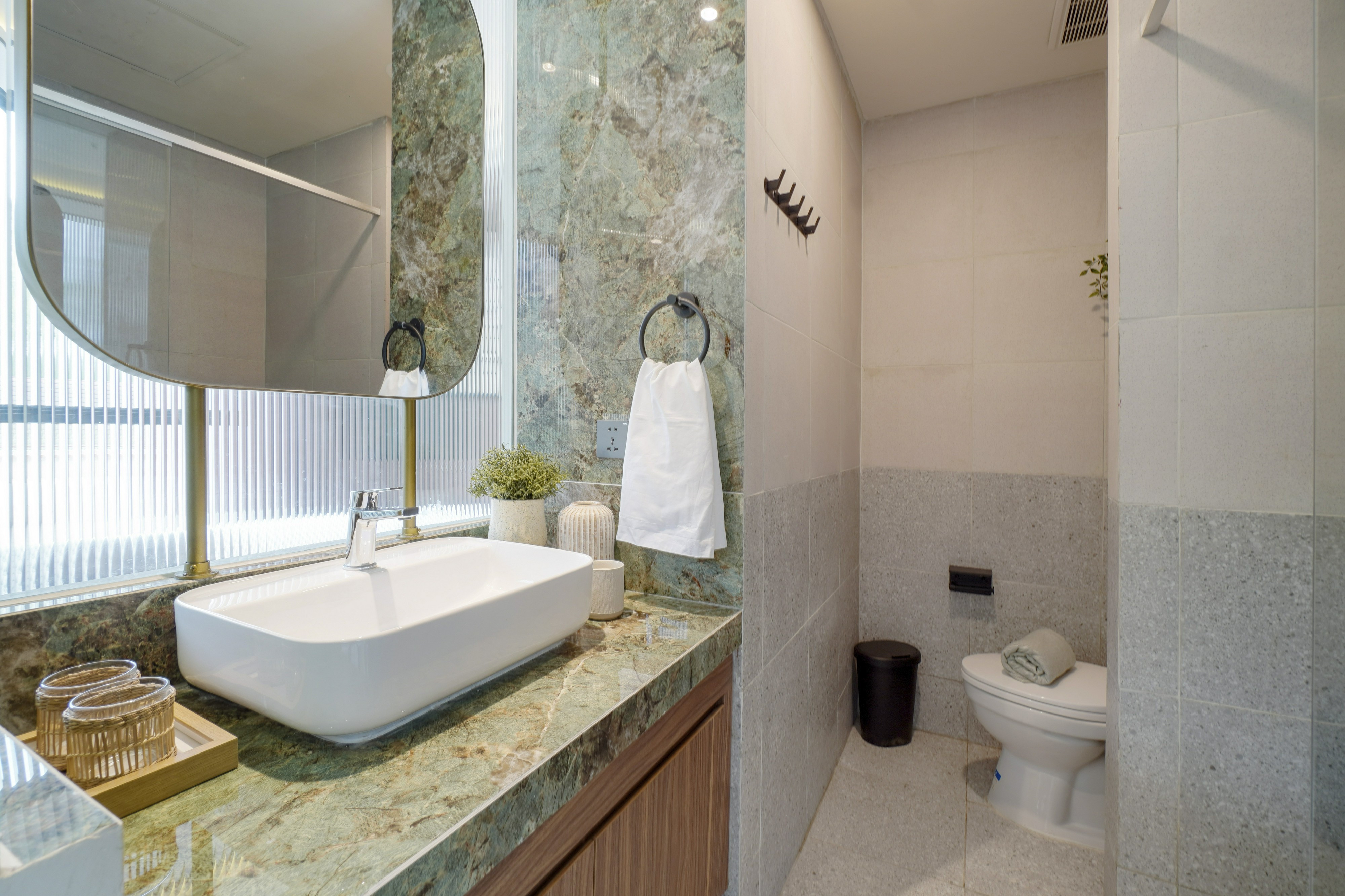Bathroom 5, Rukita Deluxe Nismara Abdul Majid, Jakarta Selatan