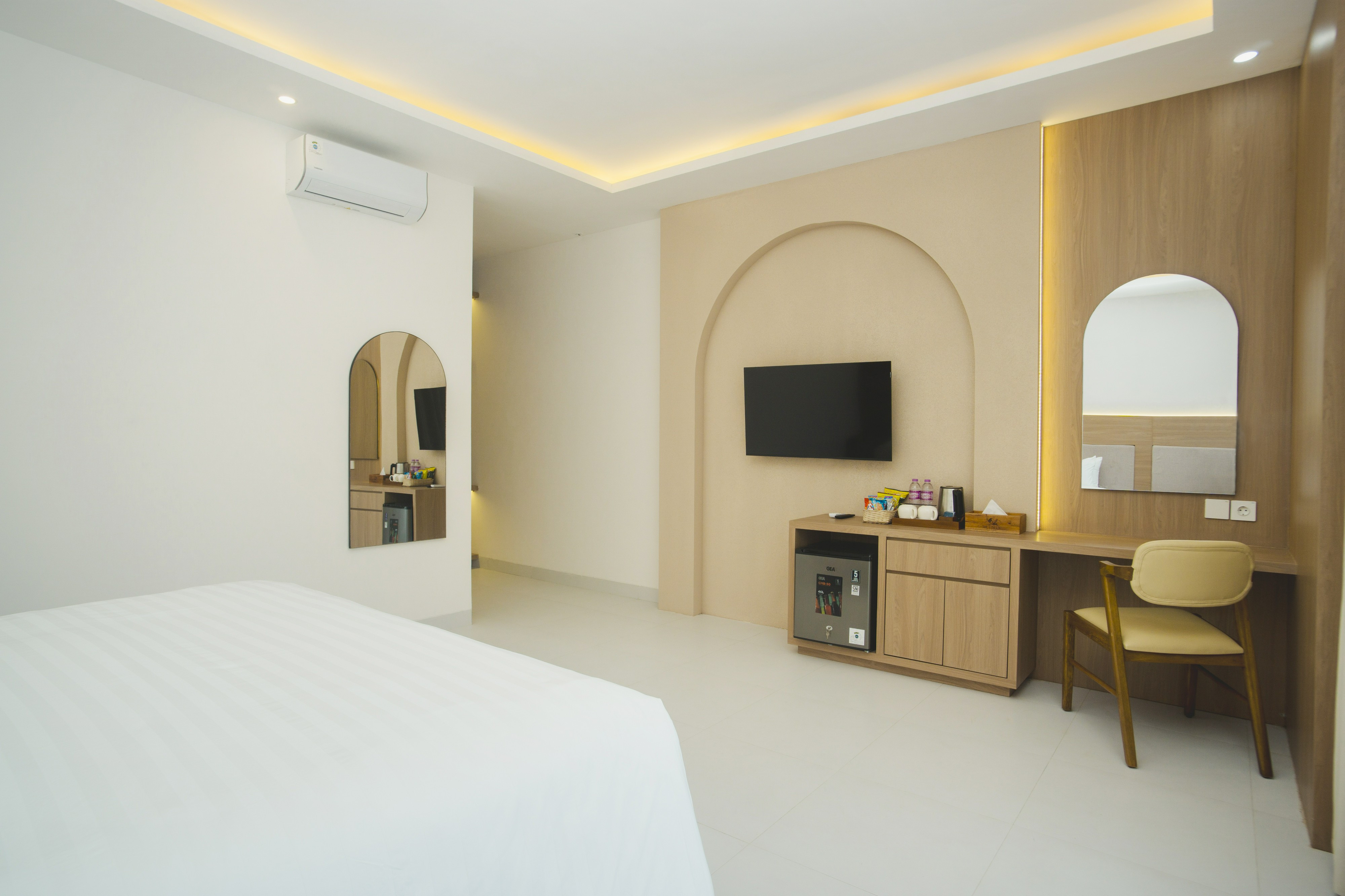 Others 2, Finels Villa Guci, Tegal