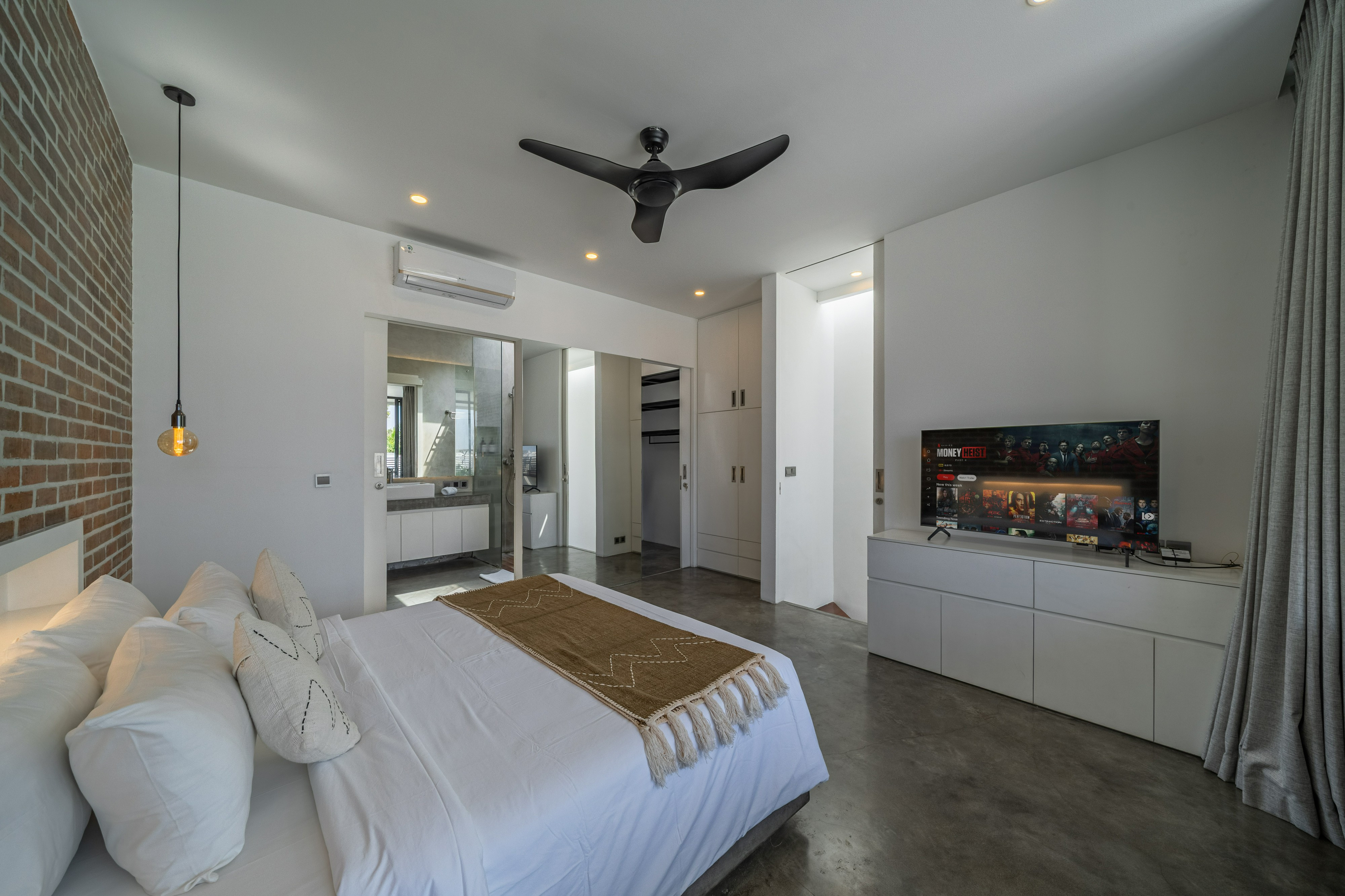 Bedroom 3, Loft Charly: Contemporary 1 BR Luxury Loft in Berawa, Badung