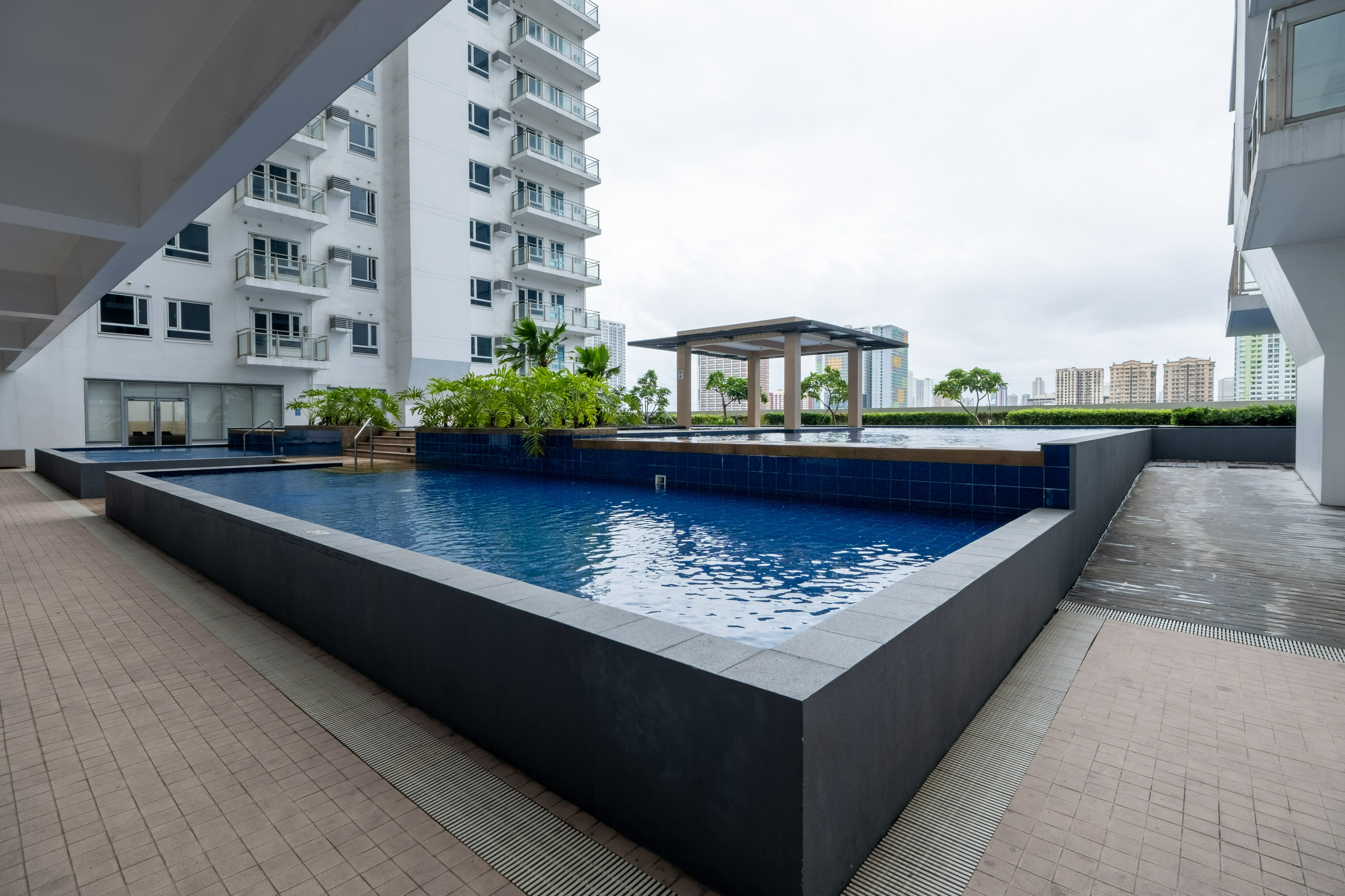 Others 3, Grand View Tower by RedDoorz, Pasay City