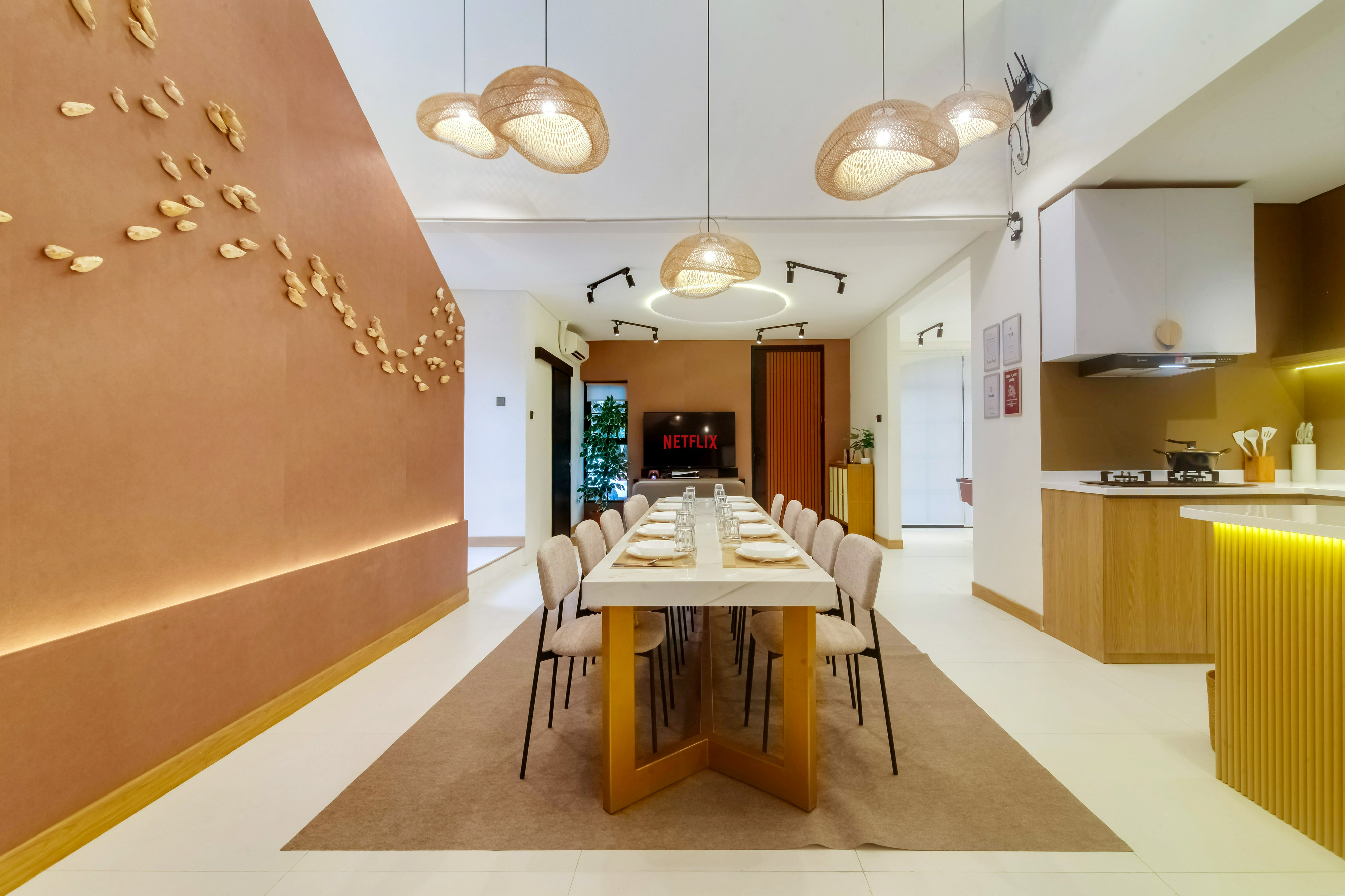 Restaurant 3, The Herzig Villa W/ Pool & Playstation 5, Tangerang