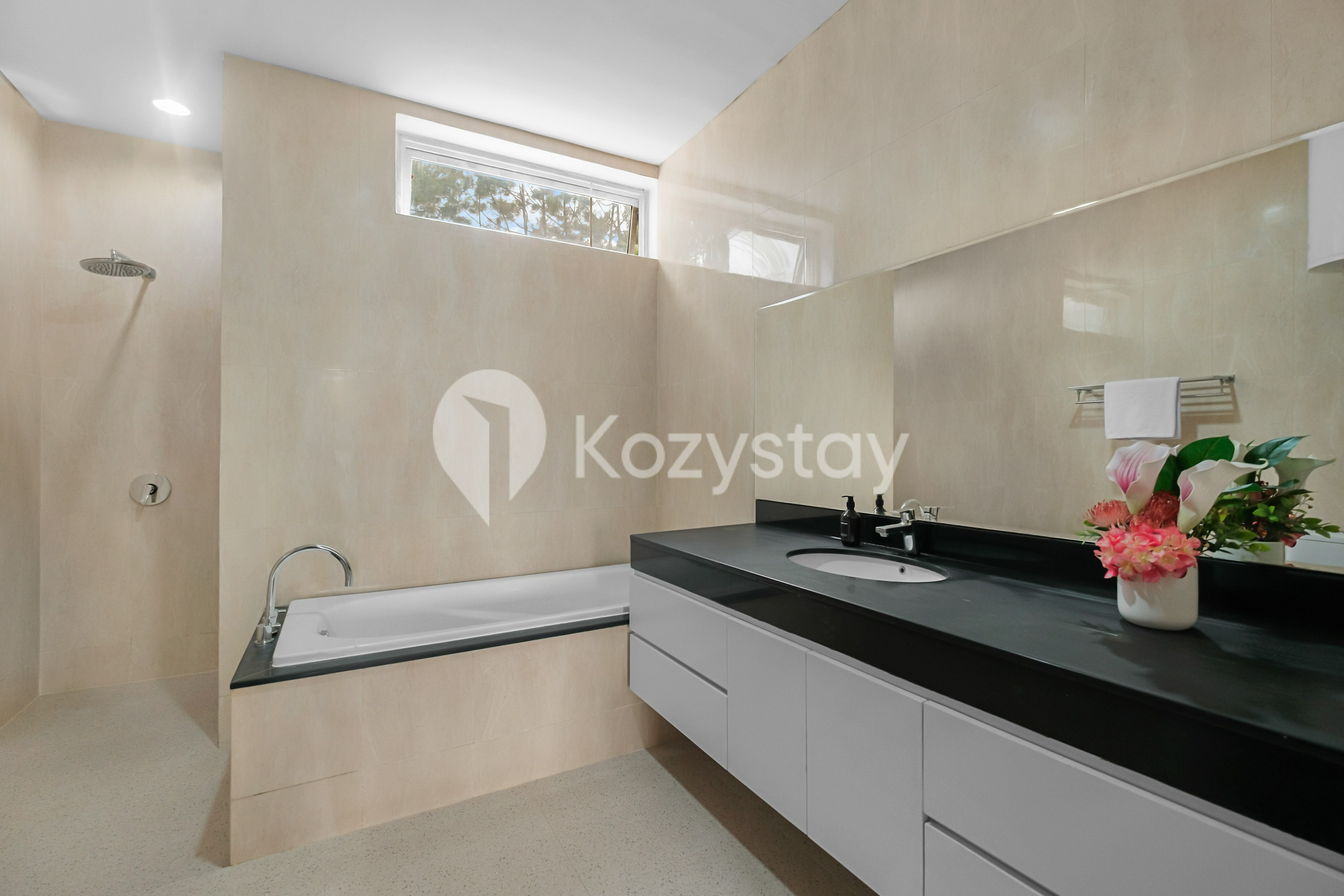 Bathroom 3, Shafia Villa by Kozystay - Dago, Bandung