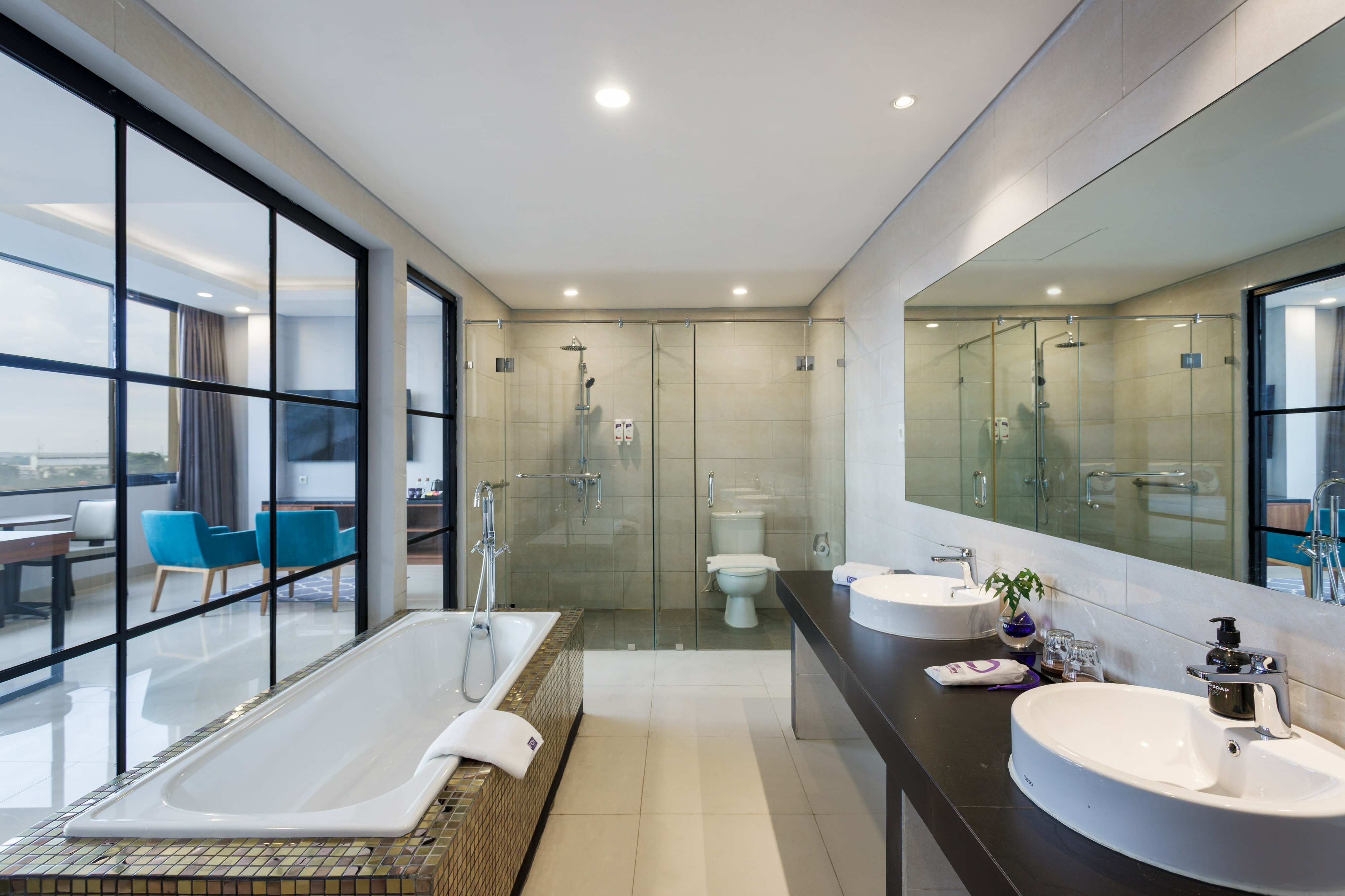 Bathroom 3, Fox Lite Hotel Cikarang, Cikarang