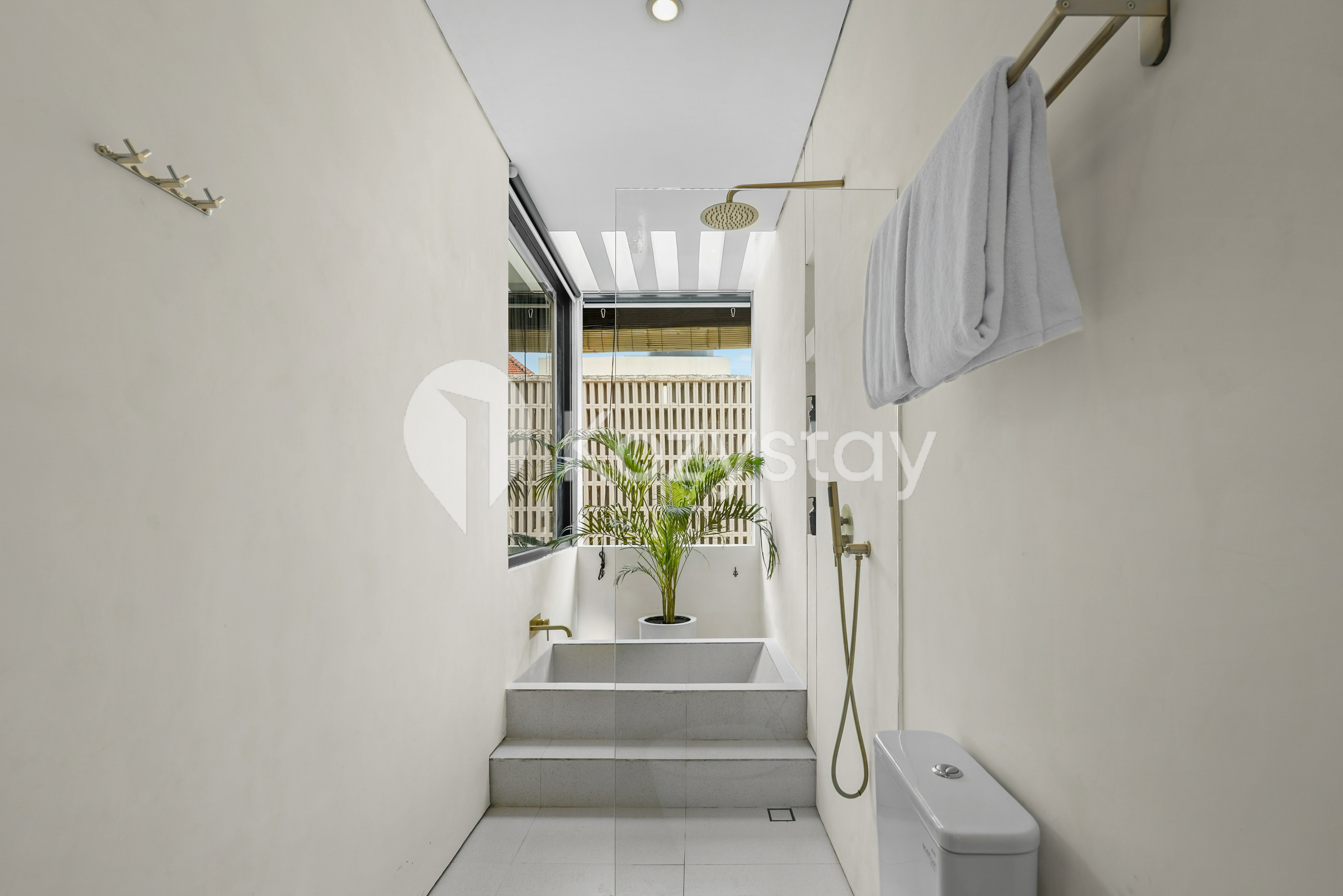 Bathroom 5, Nura Villa by Kozystay - Jimbaran, Badung