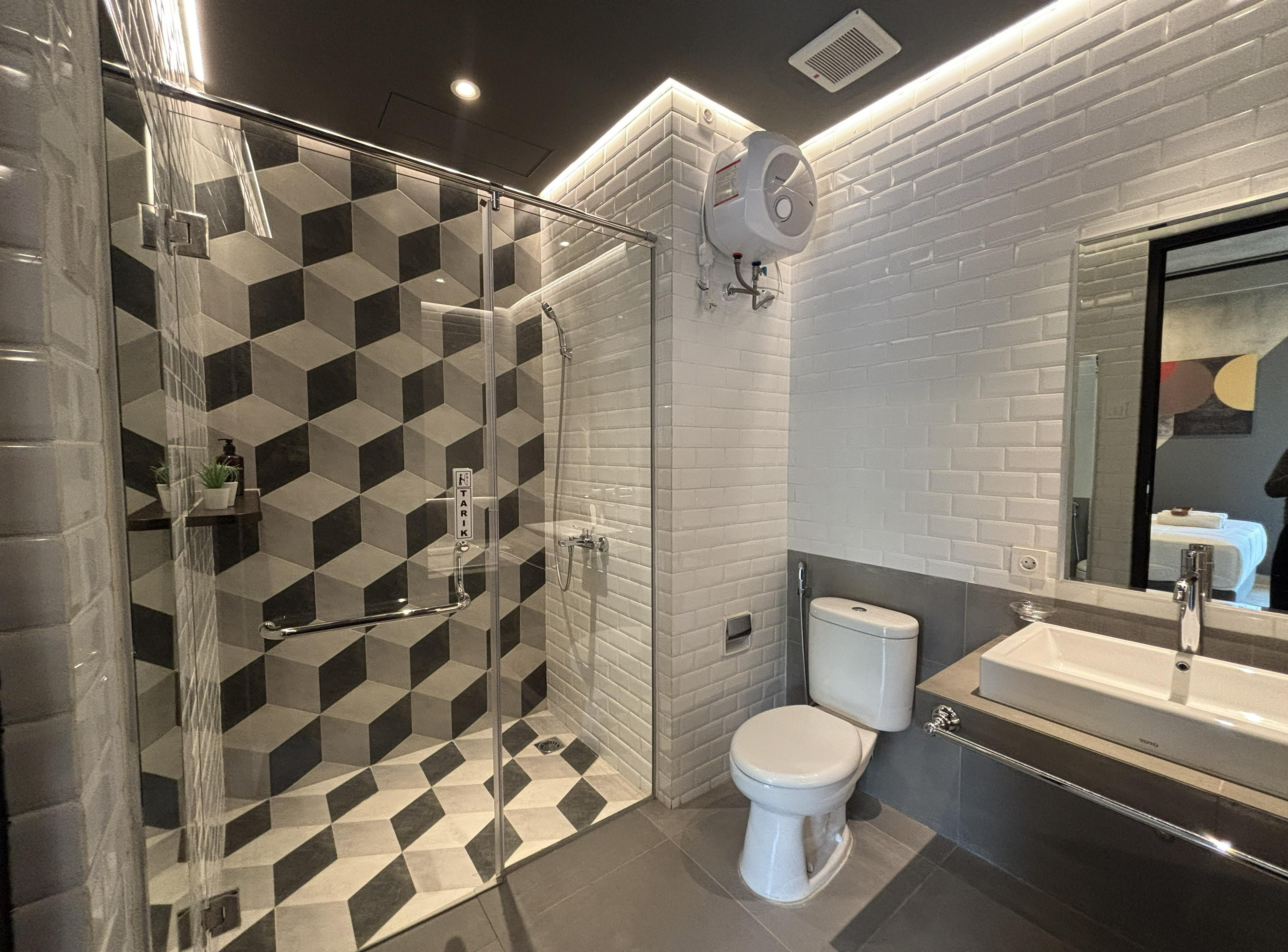Bathroom 5, Cove Indrakila, Jakarta Selatan