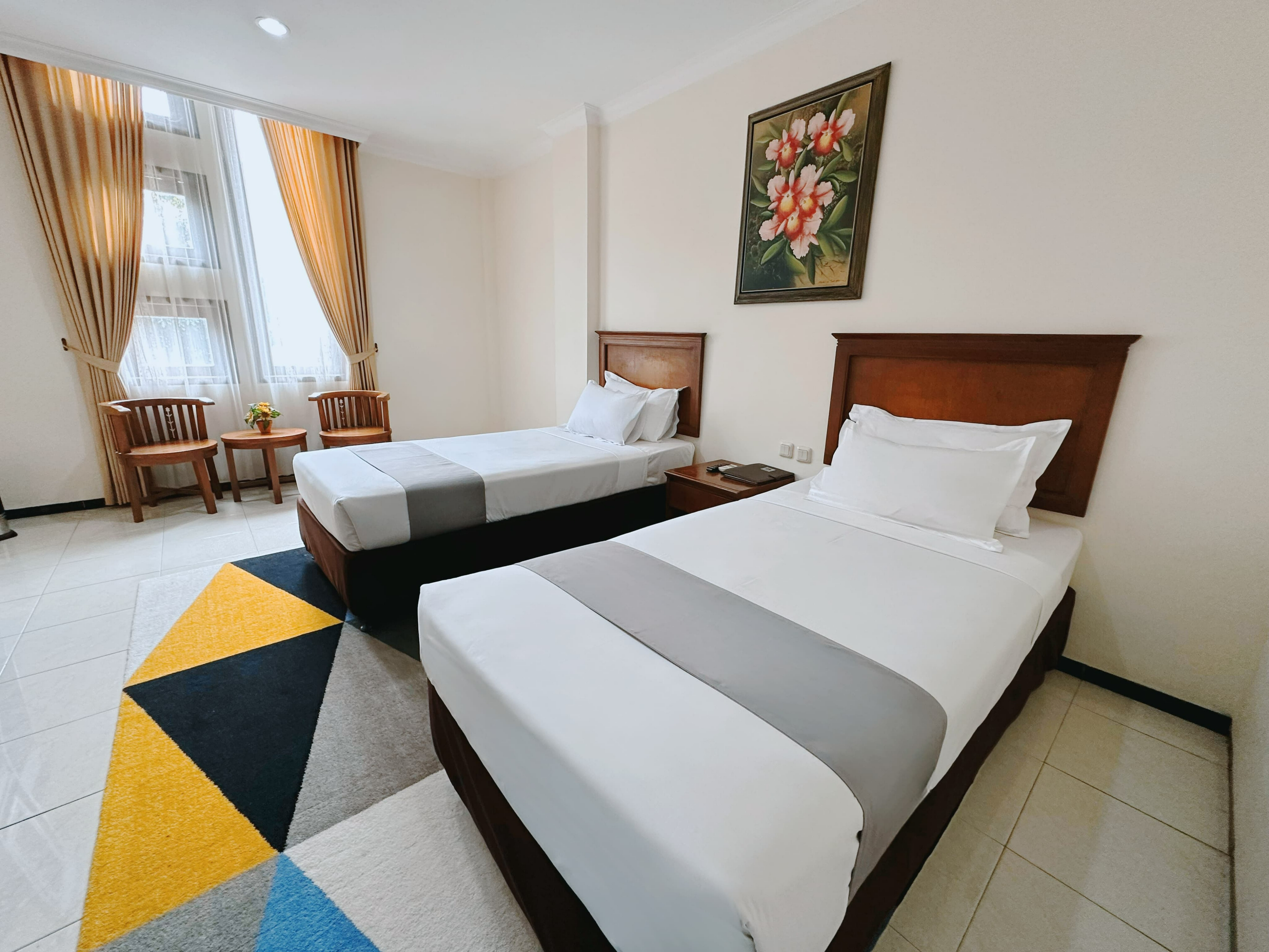 UB Guest House Malang Room Type - Superior Twin Room Only