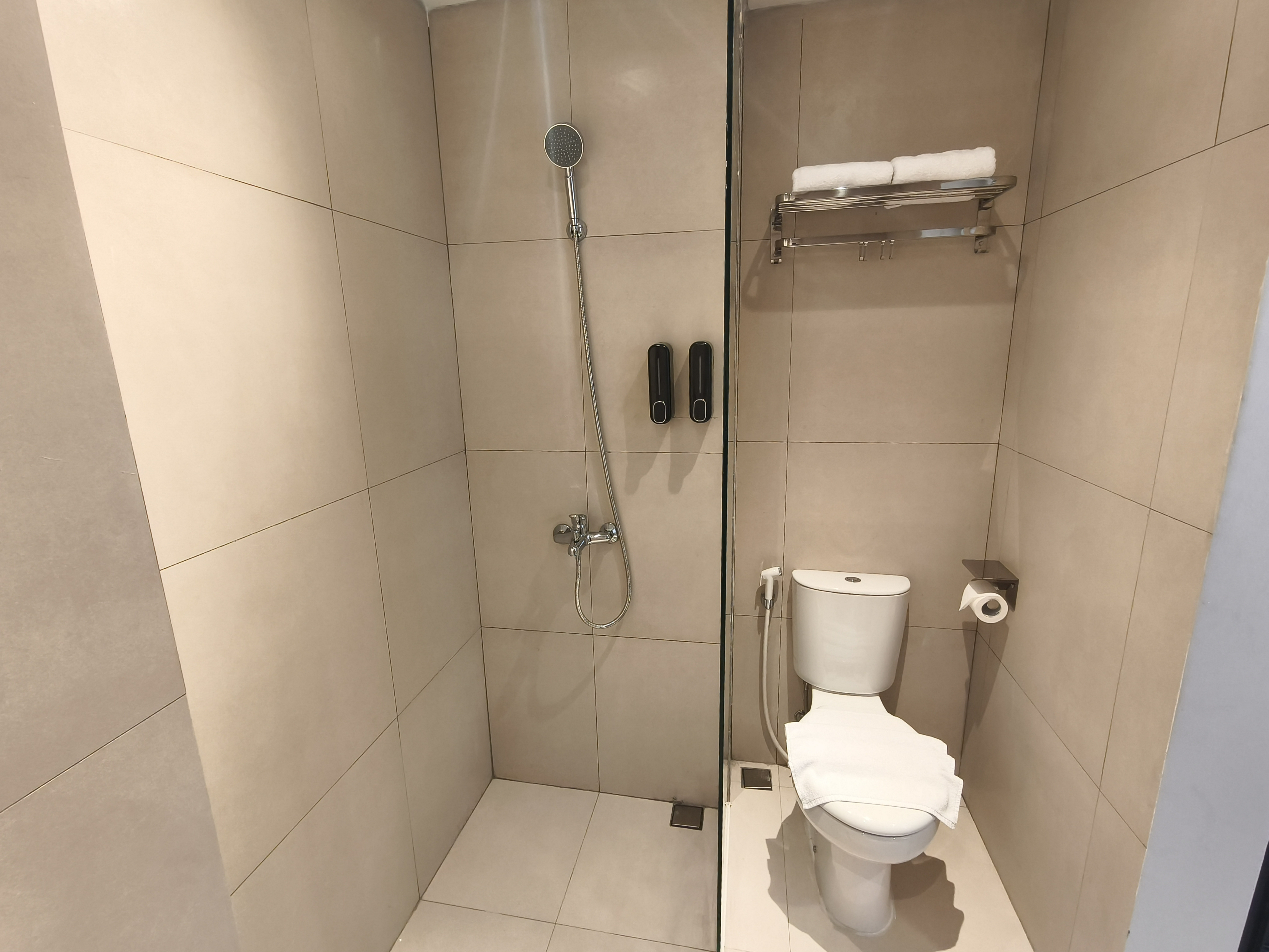 Others 5, Finch Suite, Tasikmalaya