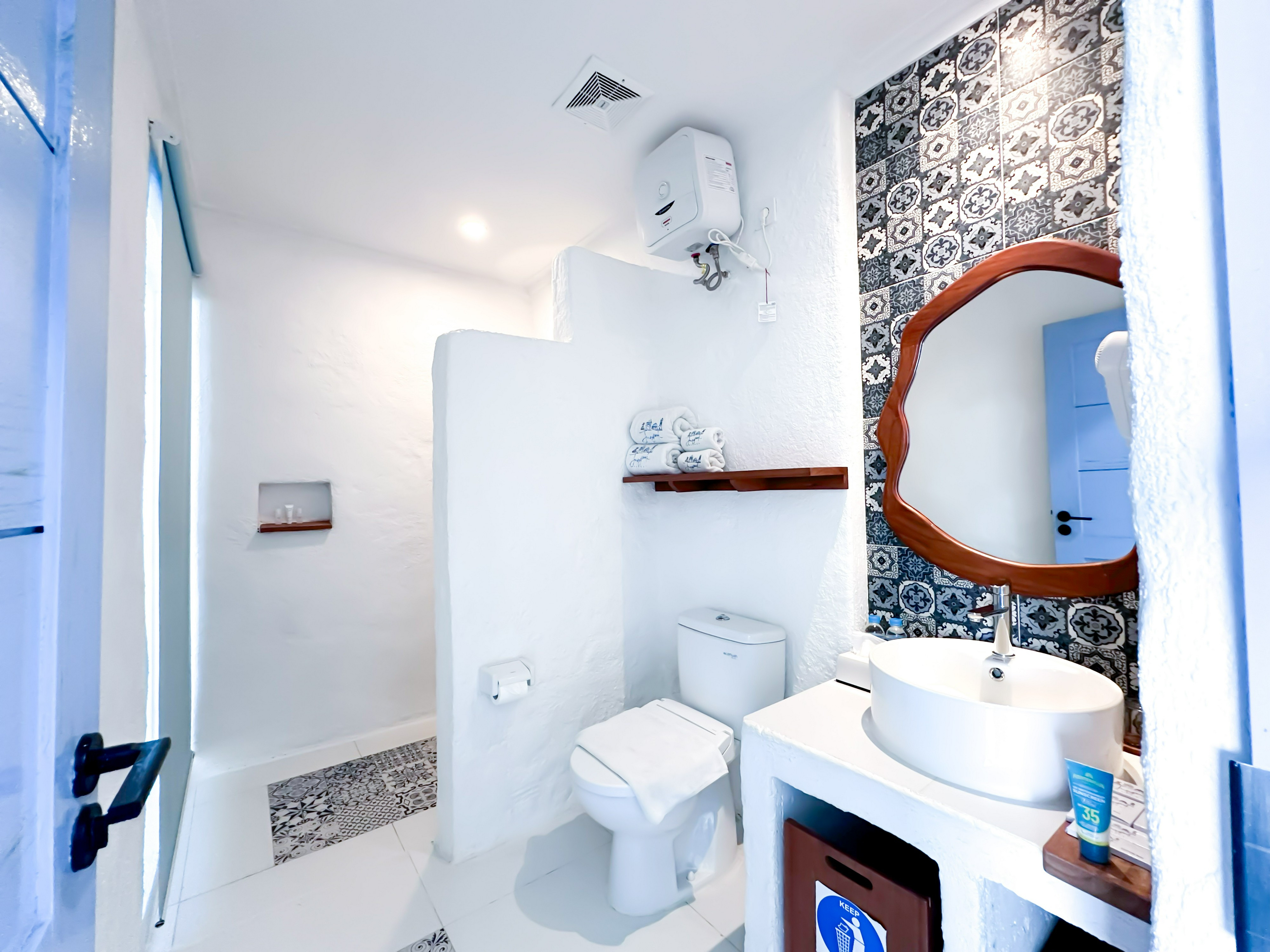 Bathroom 5, Jungwok Blue Ocean Resort, Gunung Kidul
